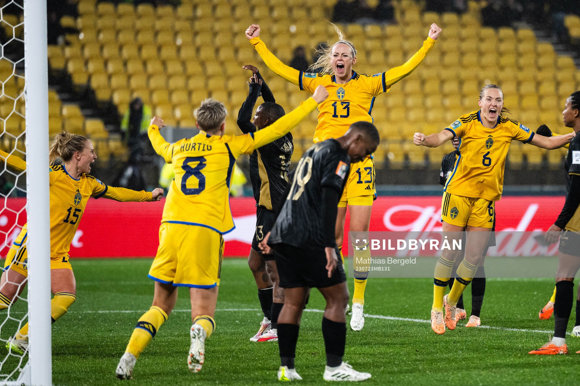 Amanda Ilestedt of Sweden celebrate with team mates