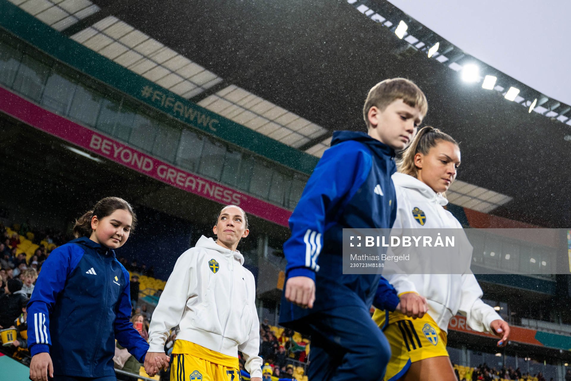 Elin Rubensson and Johanna Rytting Kaneryd of Sweden enter