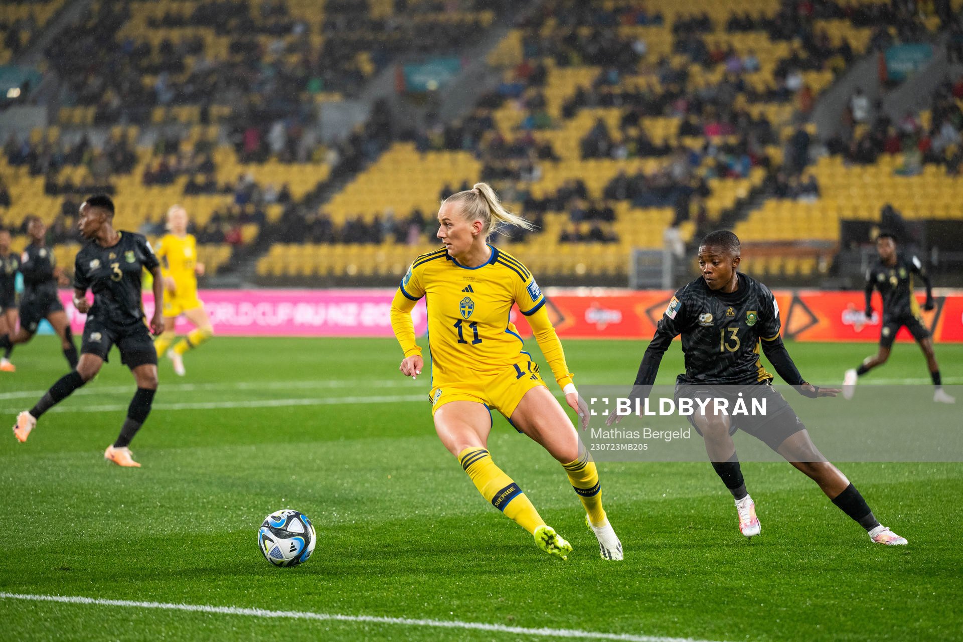 Stina Blackstenius of Sweden and Bambanani Mbane of South
