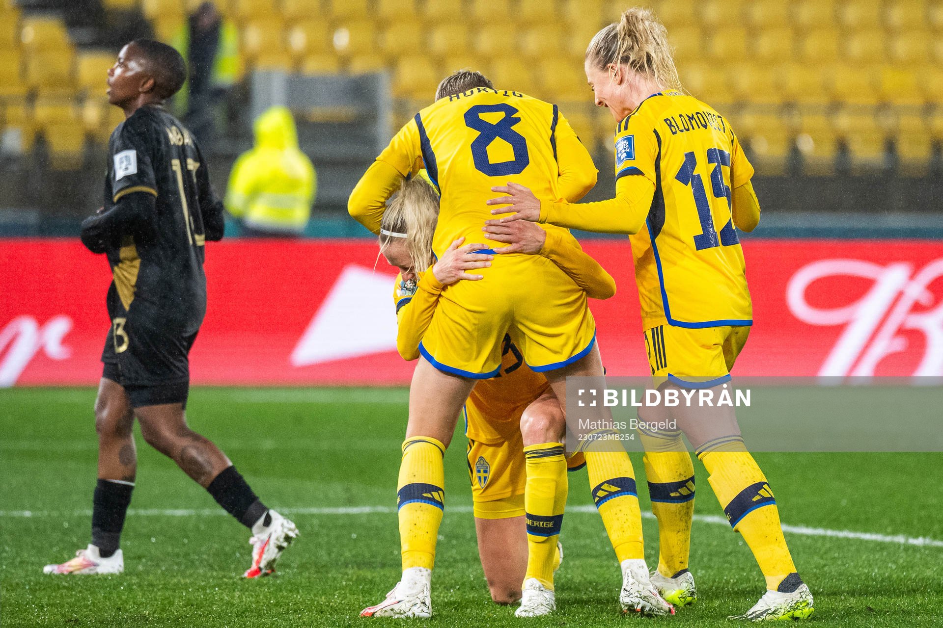 Amanda Ilestedt of Sweden celebrates with Lina Hurtig and