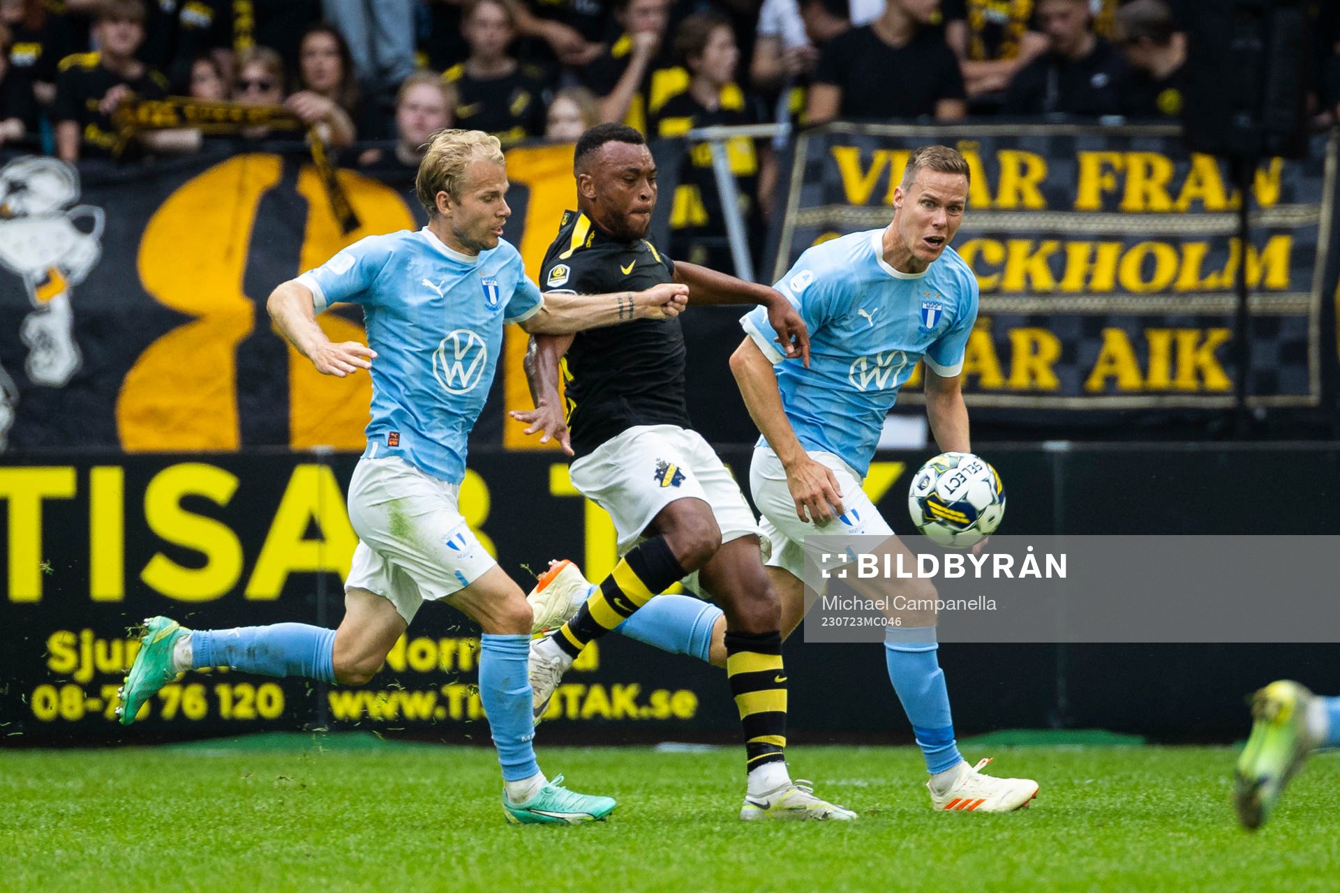 AIKs Erick Otieno mot Oscar Lewicki och Niklas Moisander