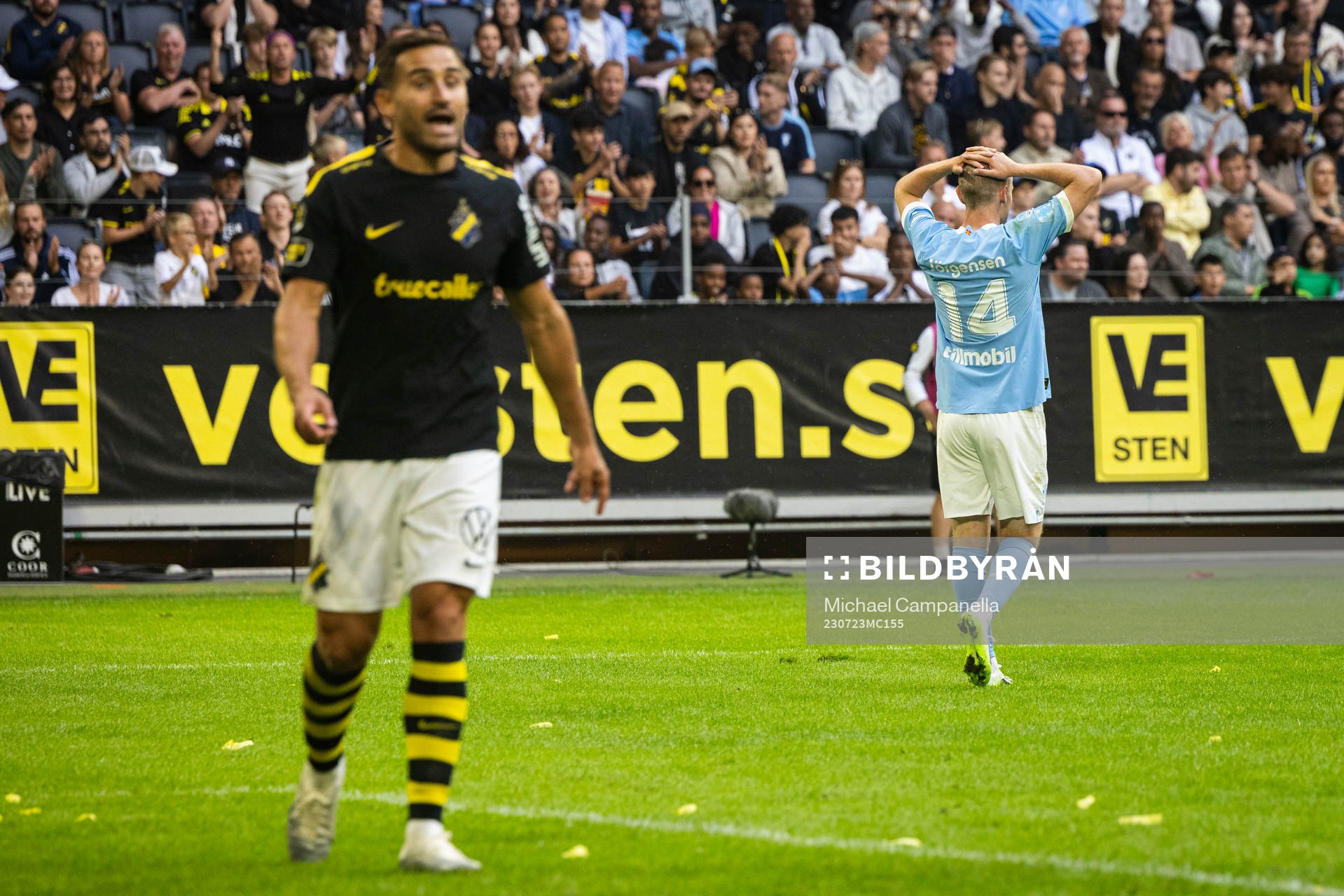 Malmö FFs Sebastian Jörgensen deppar