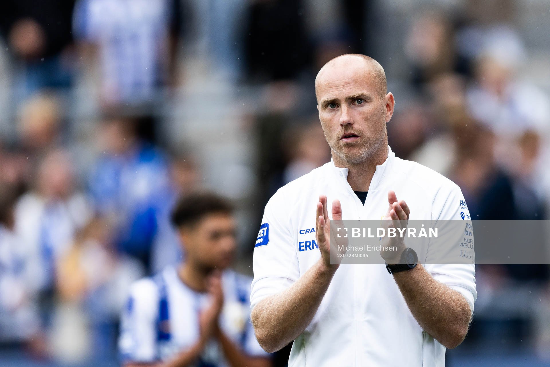 IFK Göteborgs tränare Jens Berthel Askou tackar publiken