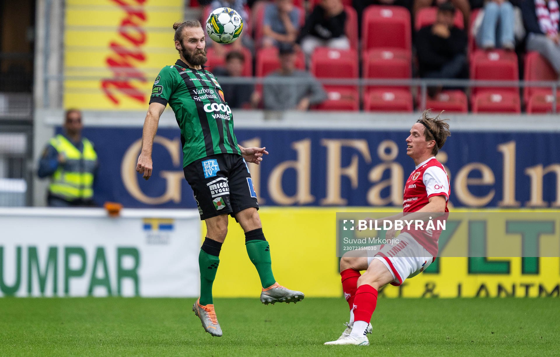 Varbergs Oskar Sverrisson och Kalmars Johan Karlsson