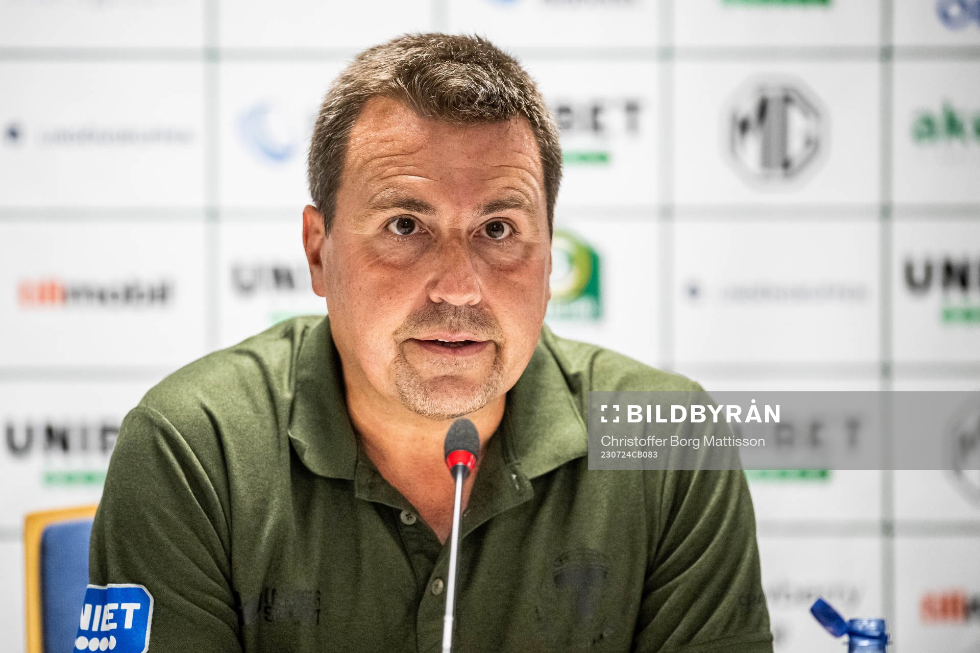 Trelleborgs tränare Stefan Jacobsson vid en presskonferens