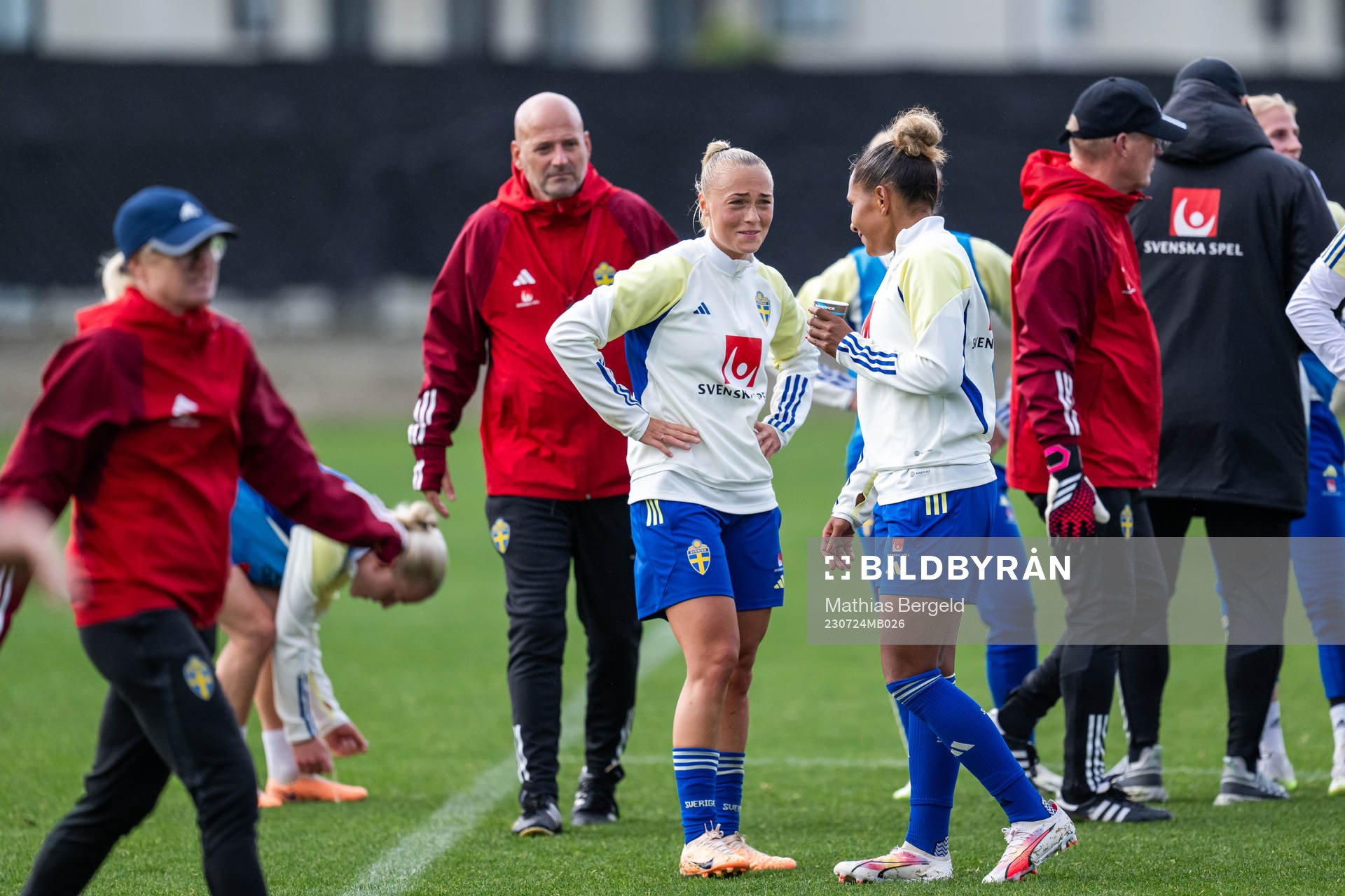 Hanna Bennison and Madelen Janogy of the Swedish women's