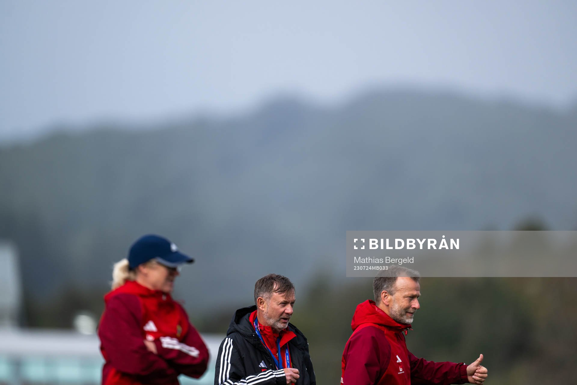 Assistant coach Victoria Sandell, head coach Peter