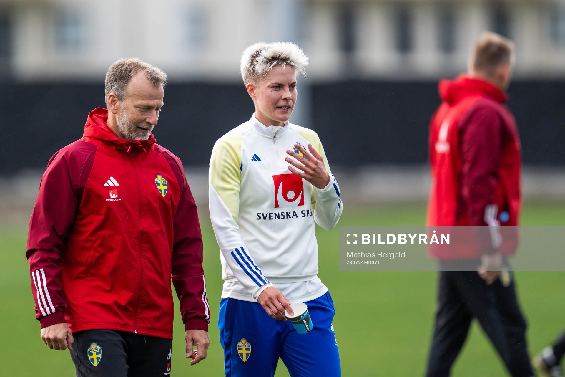 Physiotherapist Pontus Ekblom and Lina Hurtig of the