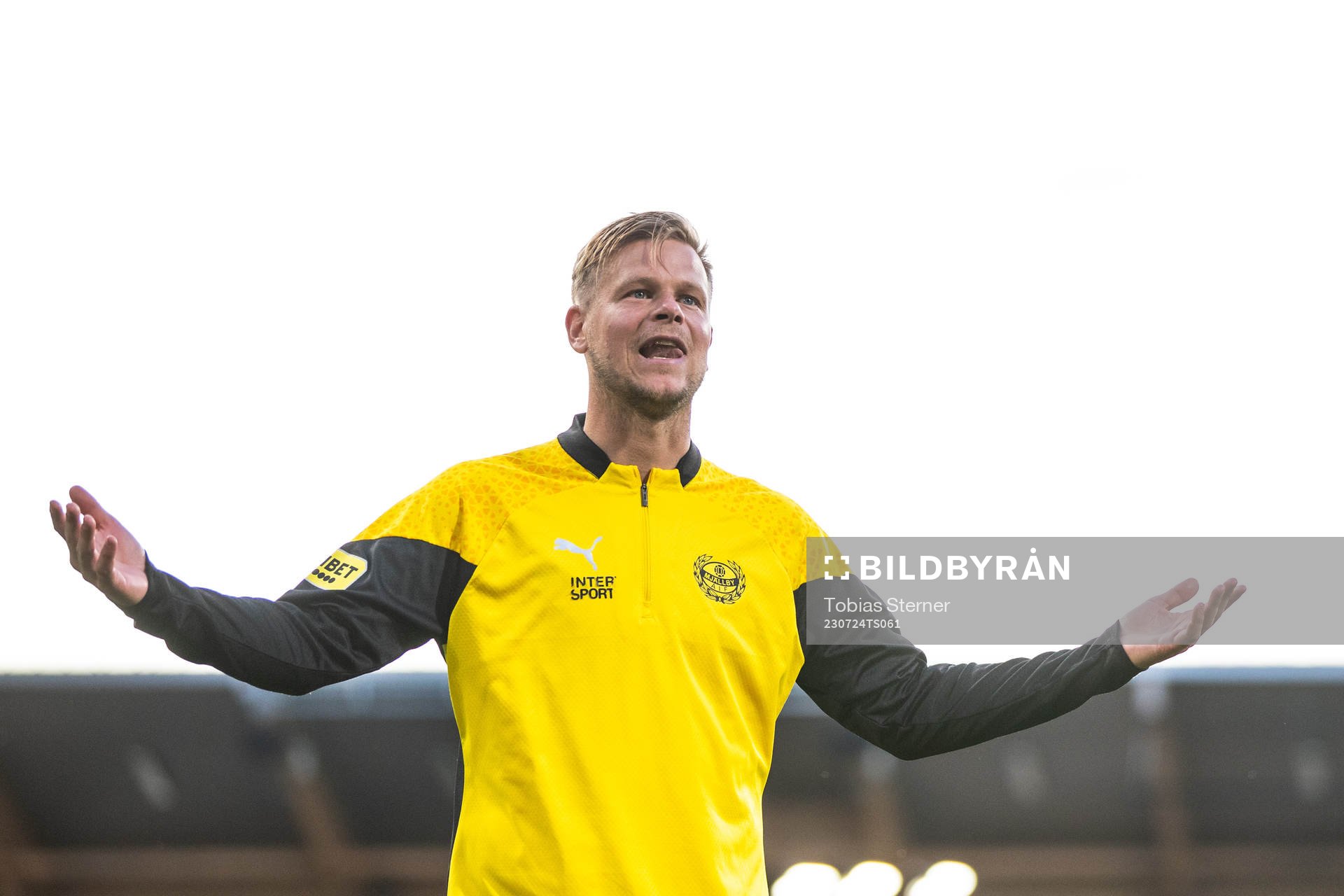 Mjällbys David Löfquist jublar