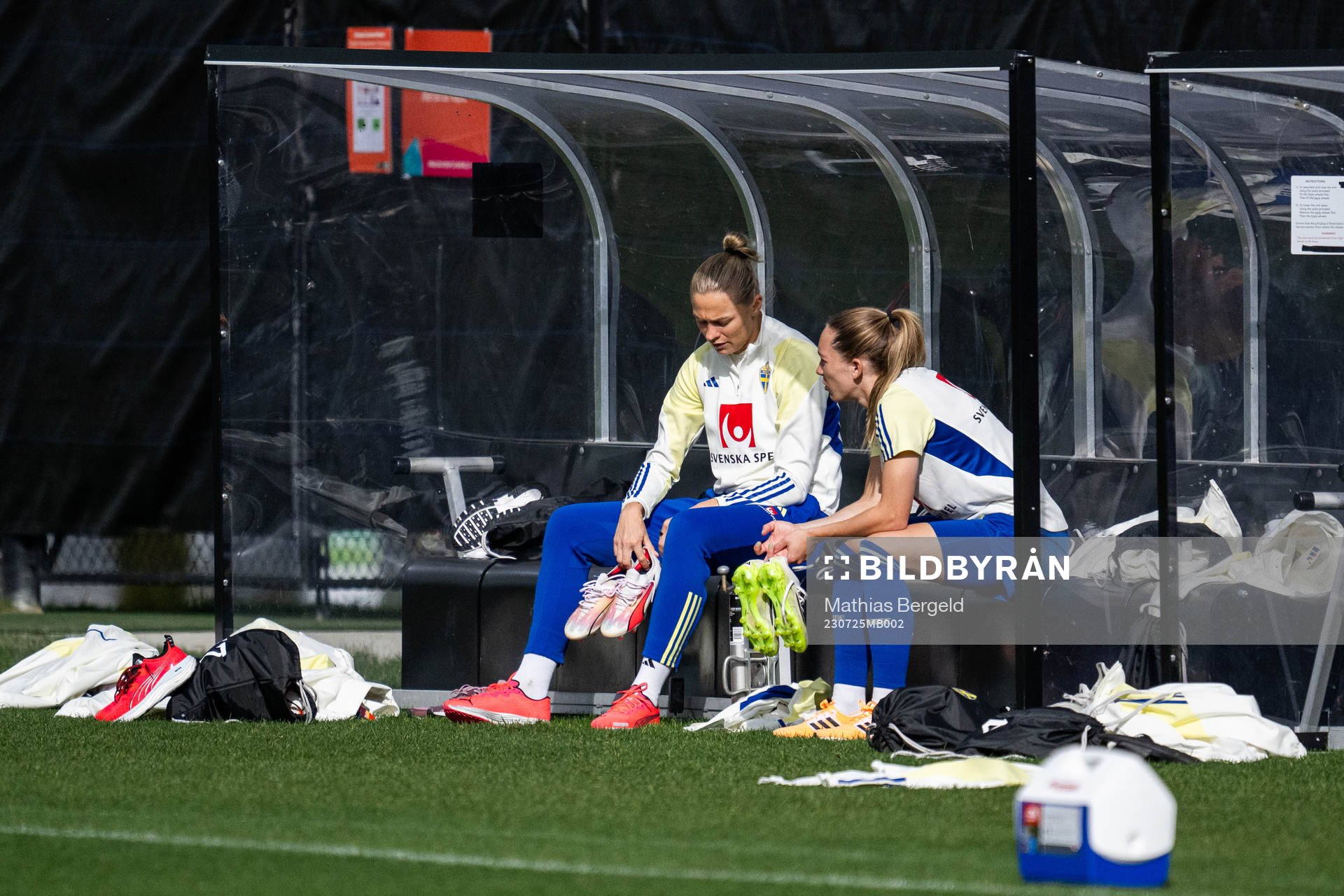 Fridolina Rolfö and Elin Rubensson of the Swedish