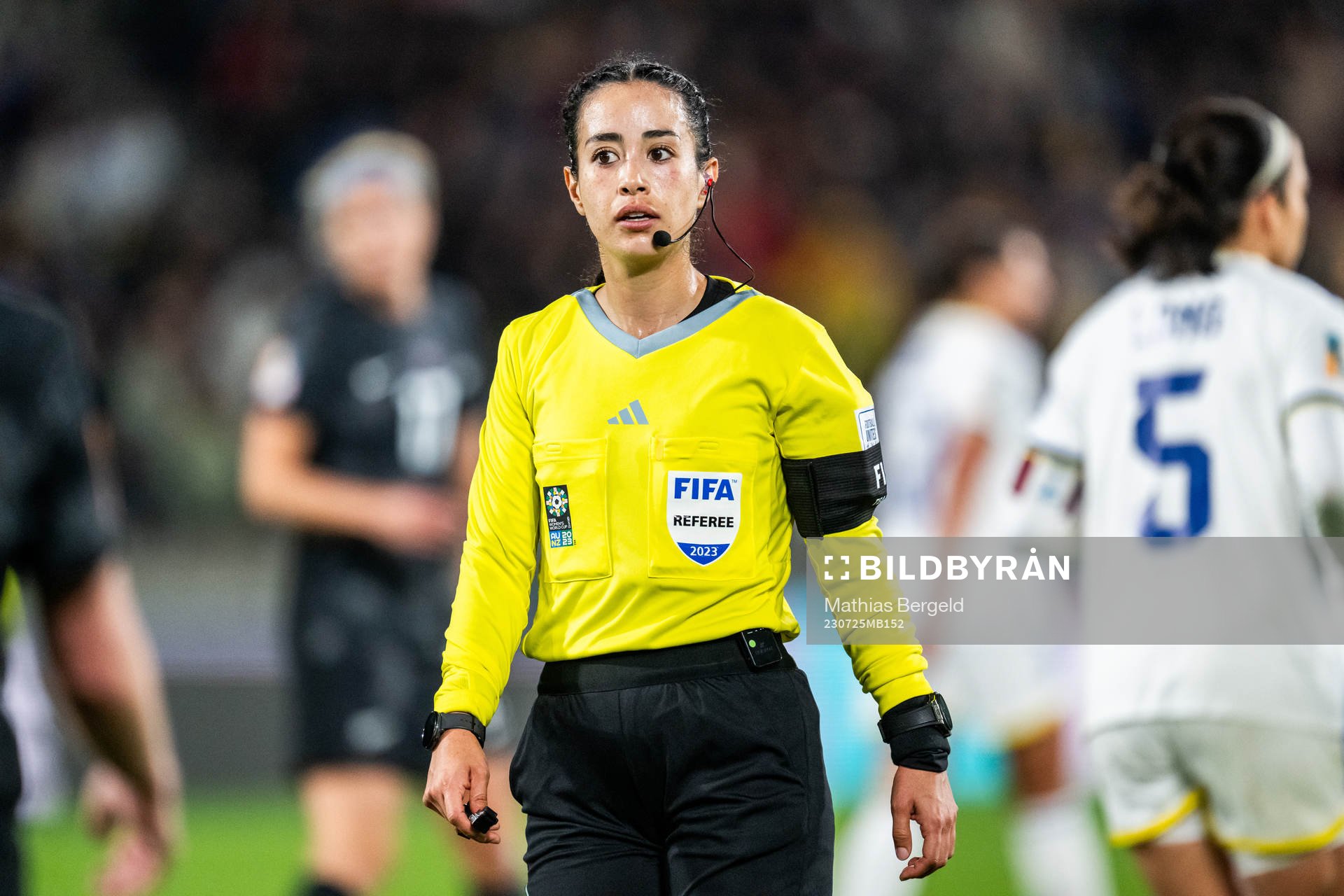 Referee Katia Garcia