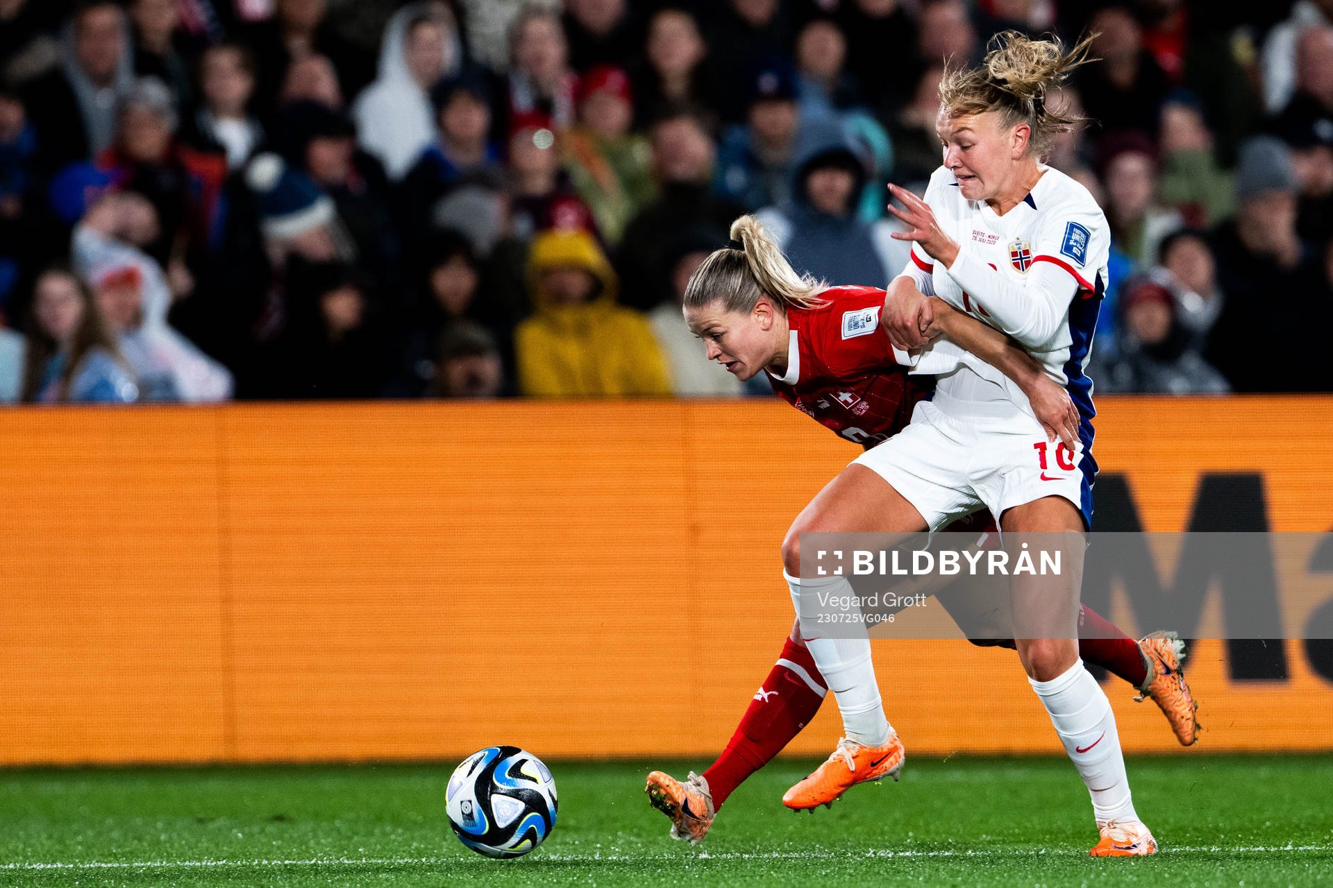 Nadine Riesen of Switzerland and Frida Maanum of Norway
