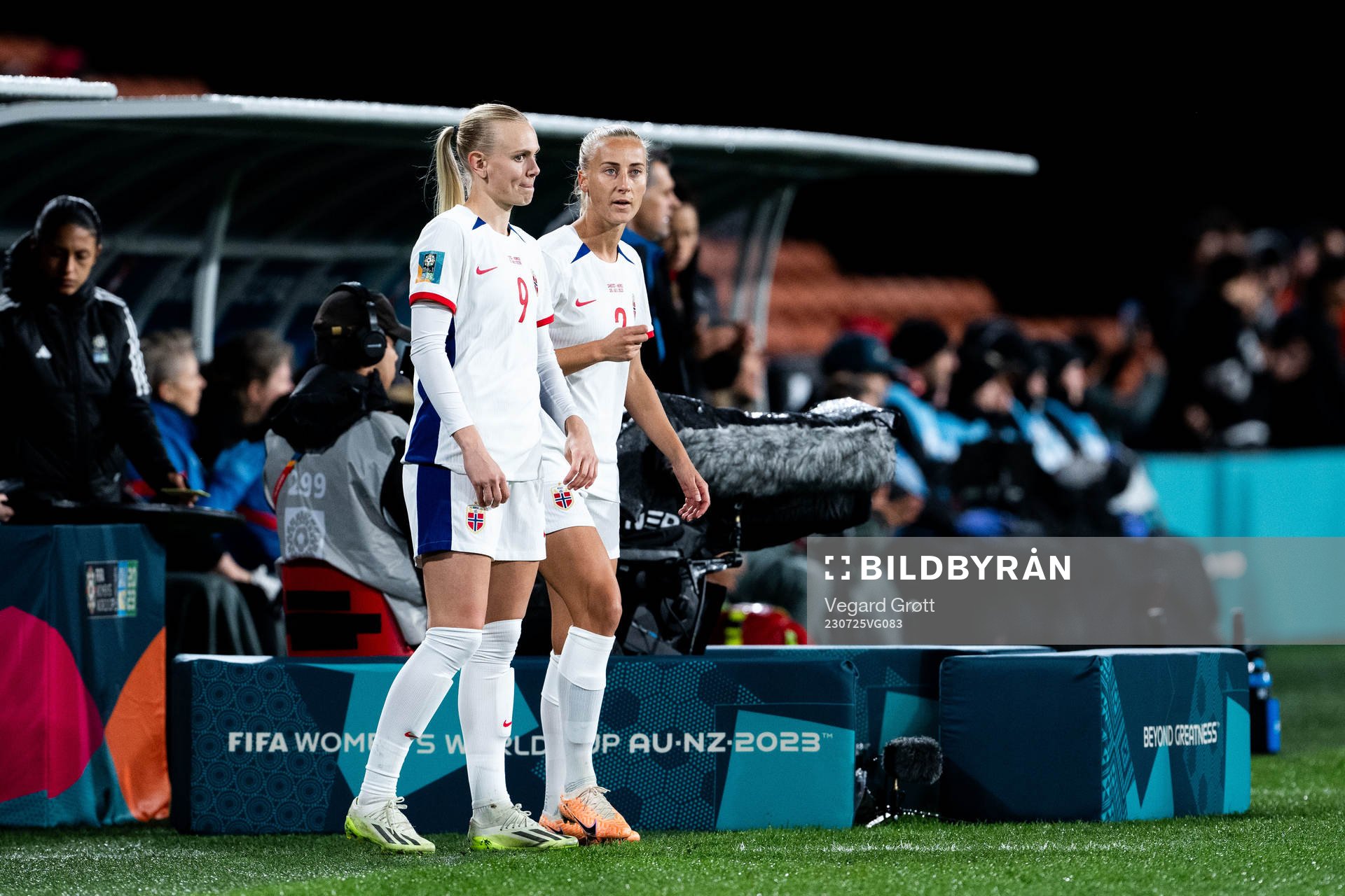 Karina Sævik and Anja Sønstevold of Norway