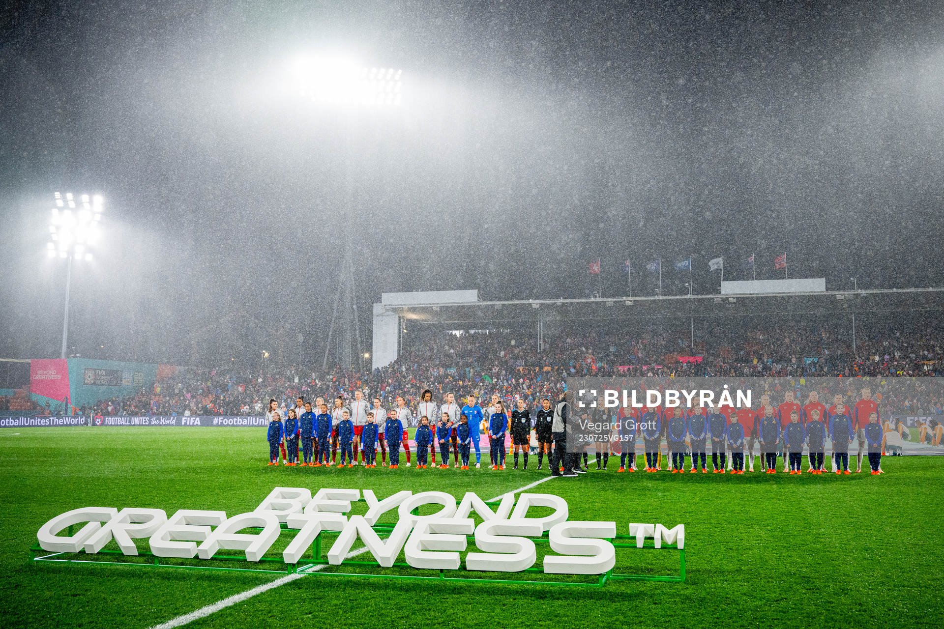 Players line up