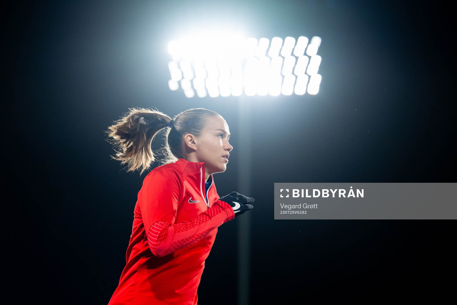 Guro Reiten of Norway warms up