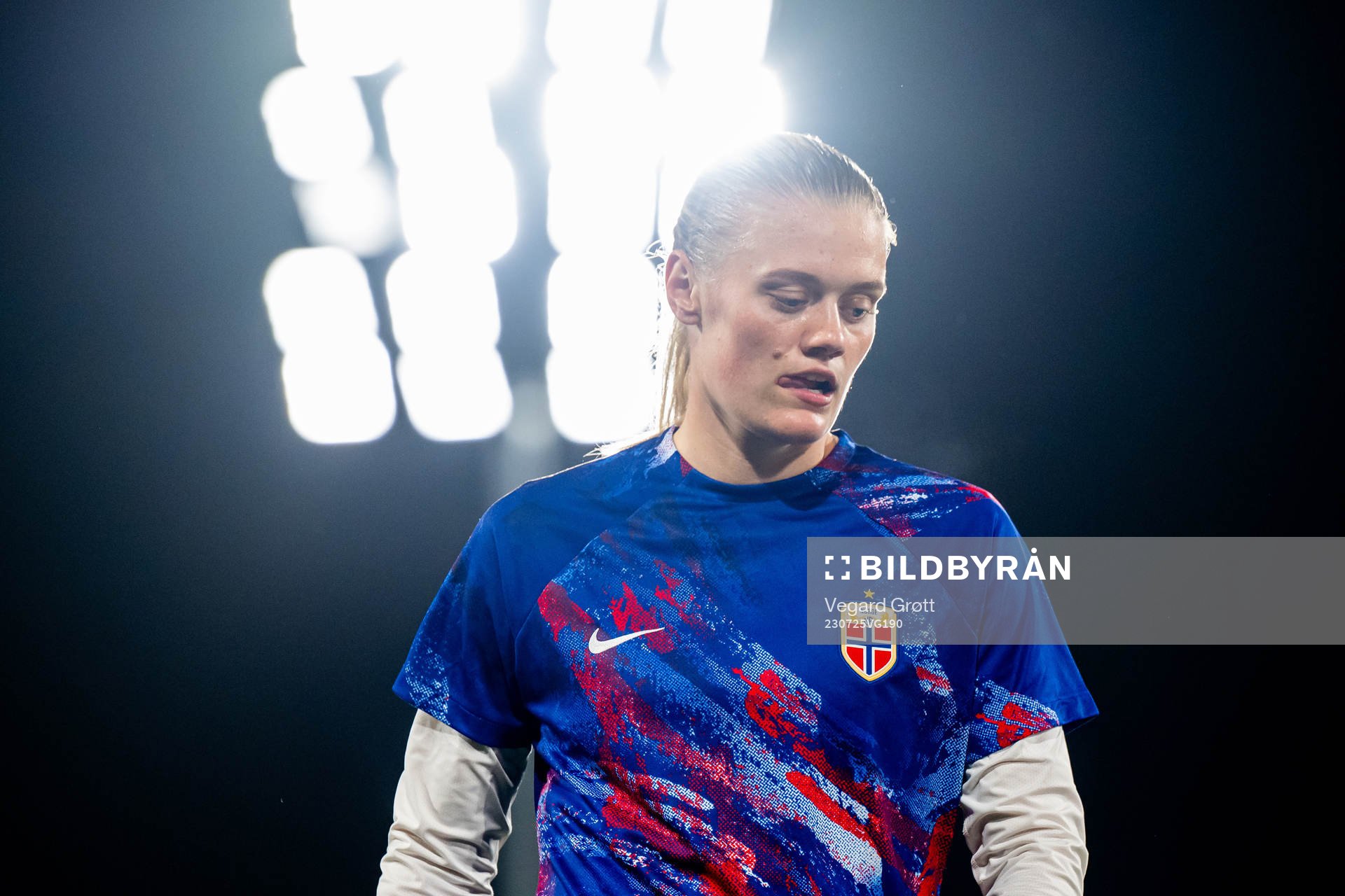 Mathilde Harviken of Norway warms up