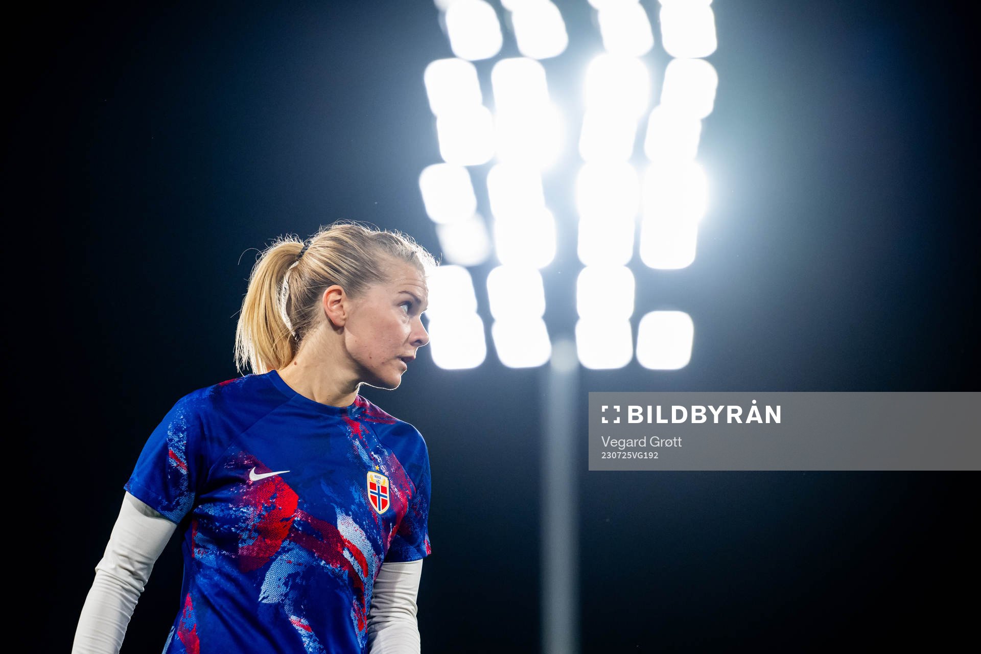 Ada Hegerberg of Norway warms up