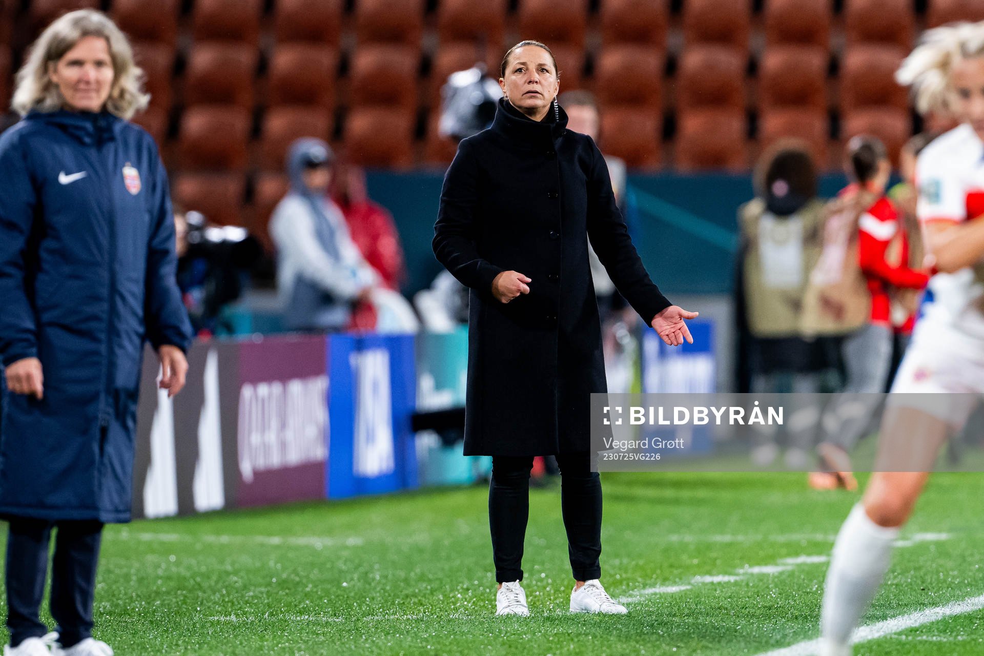 Head coach Inka Grings of Switzerland