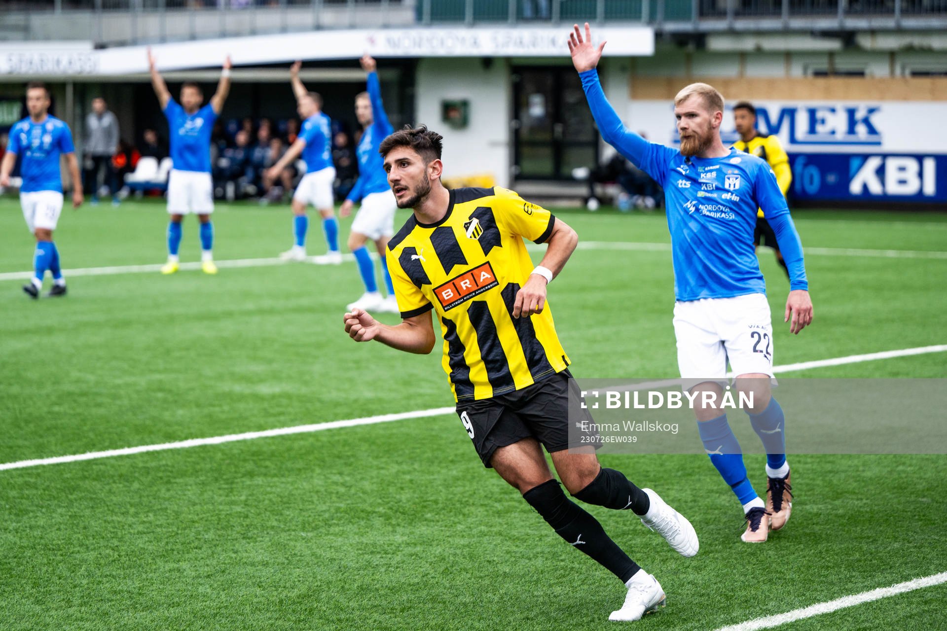 Filip Trpcevski of BK Häcken and Odmar Faerø of Klaksvik