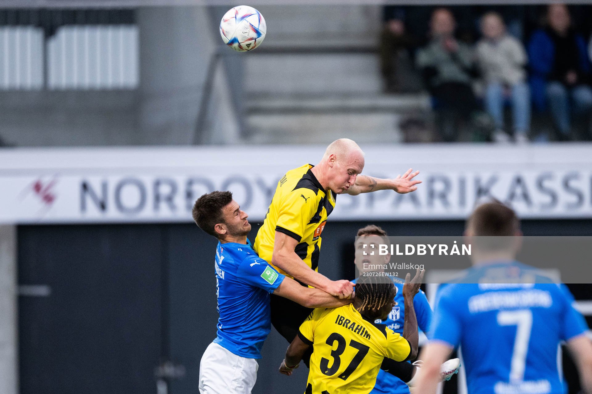 Jákup Andreasen of Klaksvik and Valgeir Lunddal of Häcken