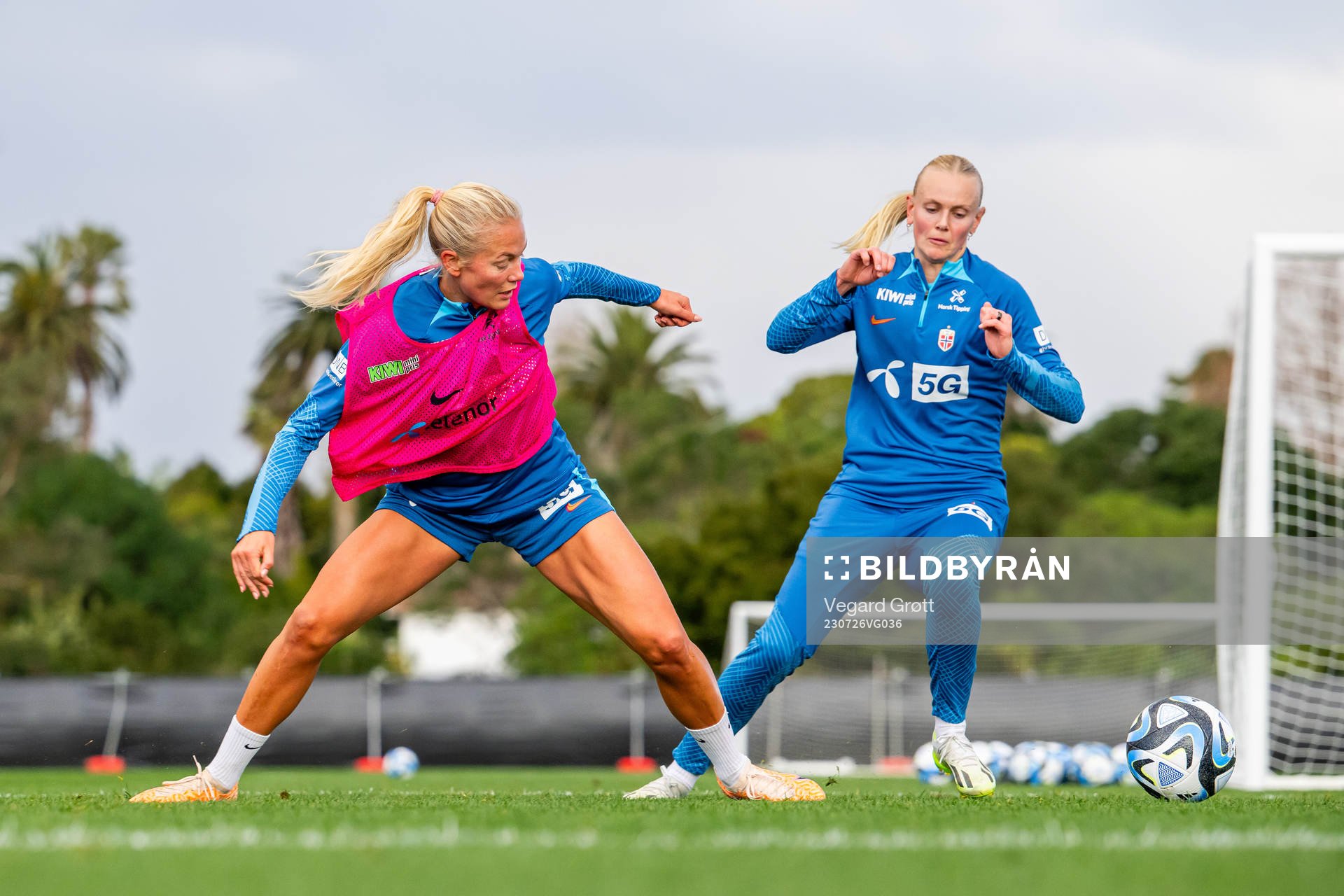 Guro Bergsvand and Karina Sævik of the Norwegian women’s
