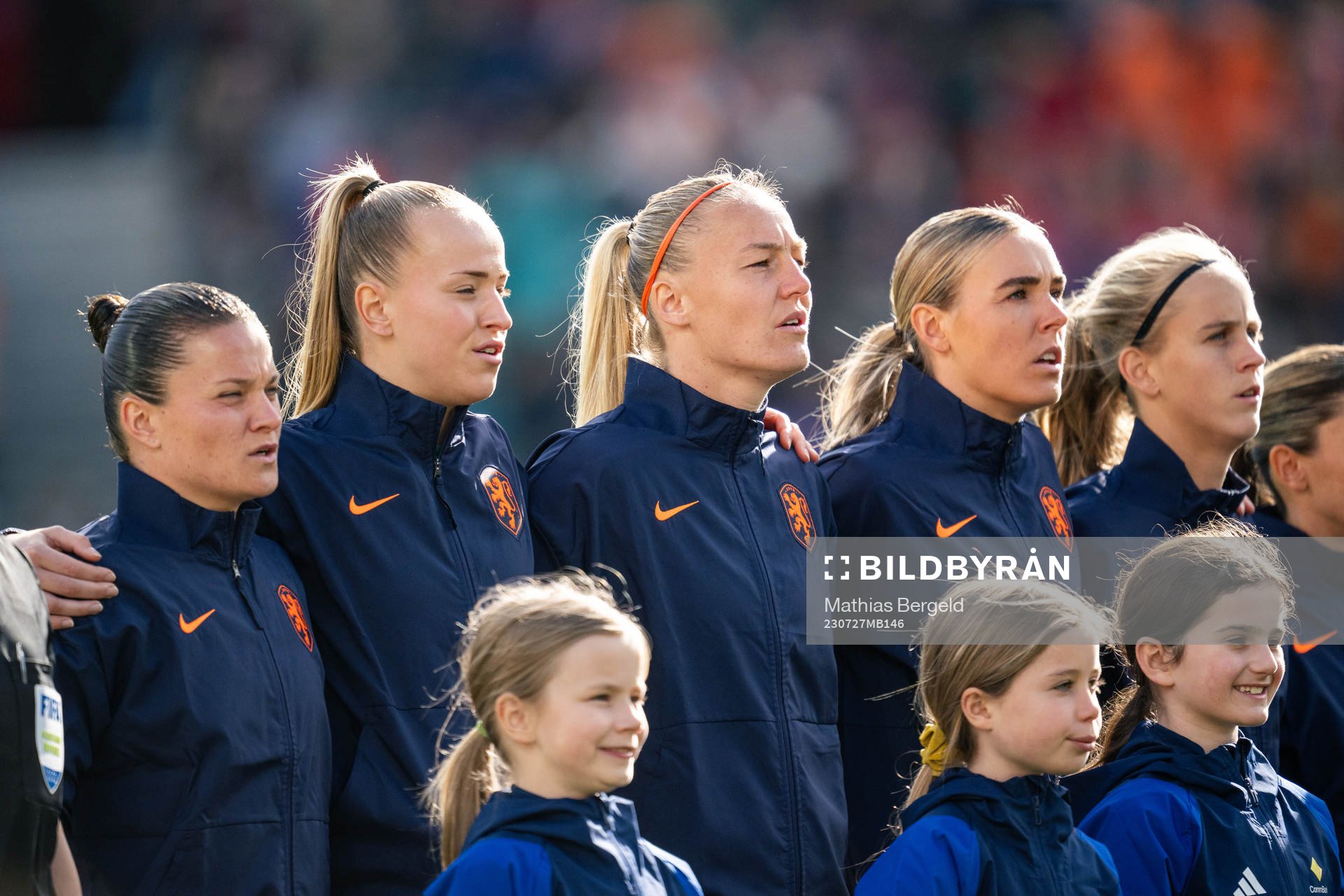 Sherida Spitse, goalkeeper Daphne van Domselaar, Stefanie