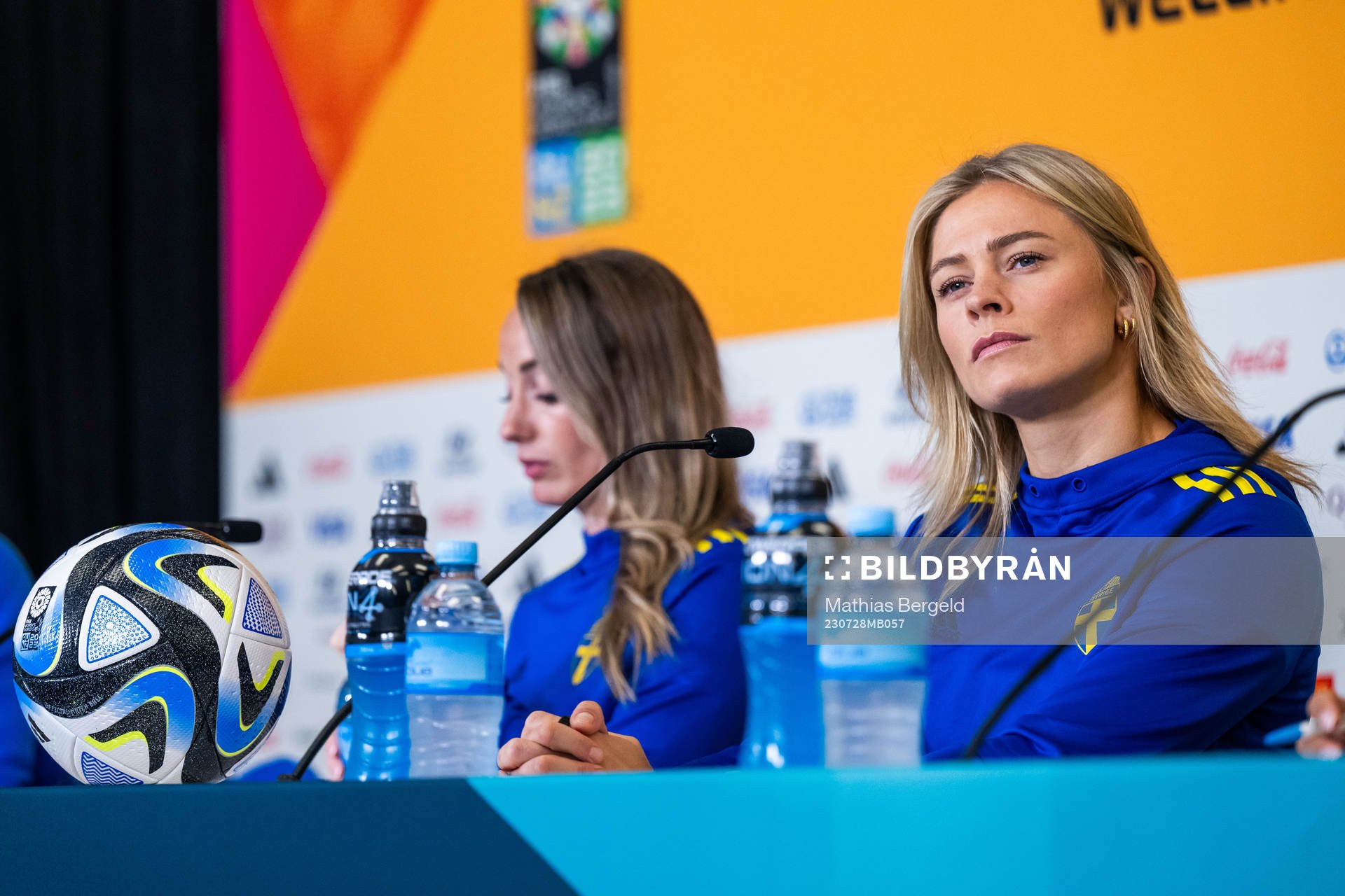 Kosovare Asllani and Fridolina Rolfö of the Swedish