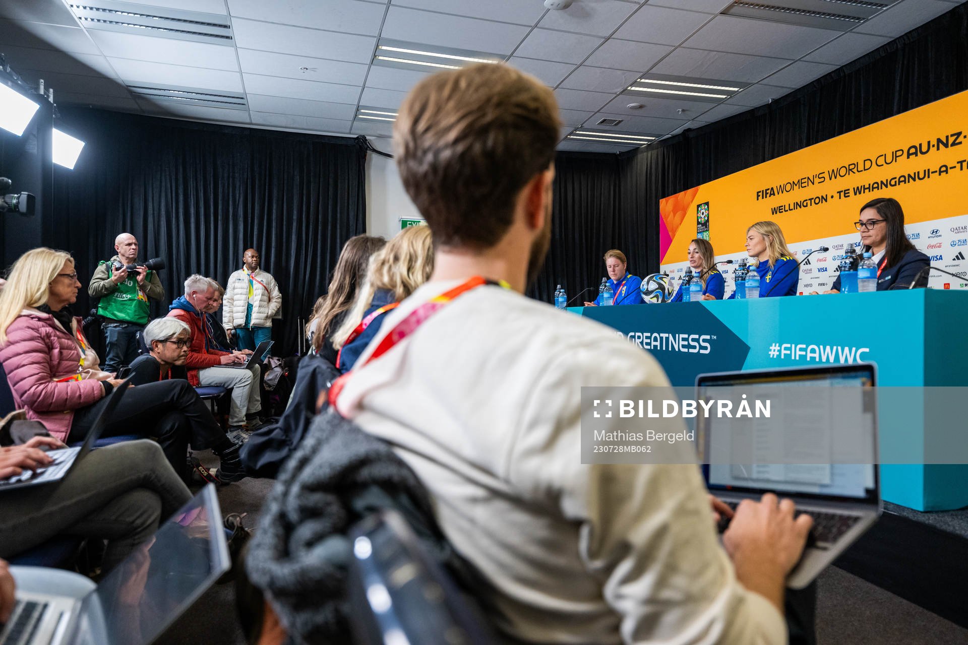 Press officer Fredrik Madestam, Kosovare Asllani and