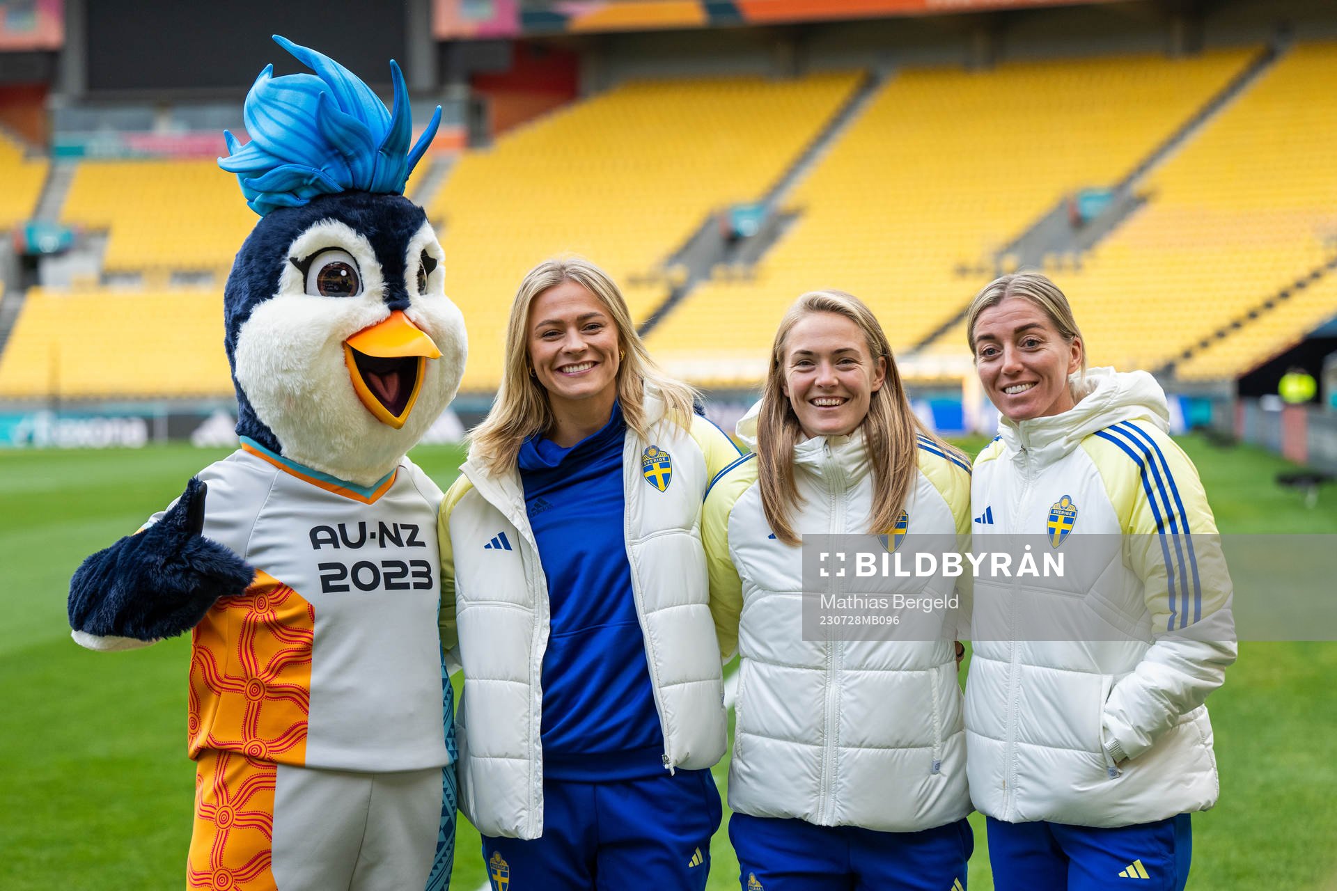 The official mascot Tazuni, Fridolina Rolfö, Magdalena