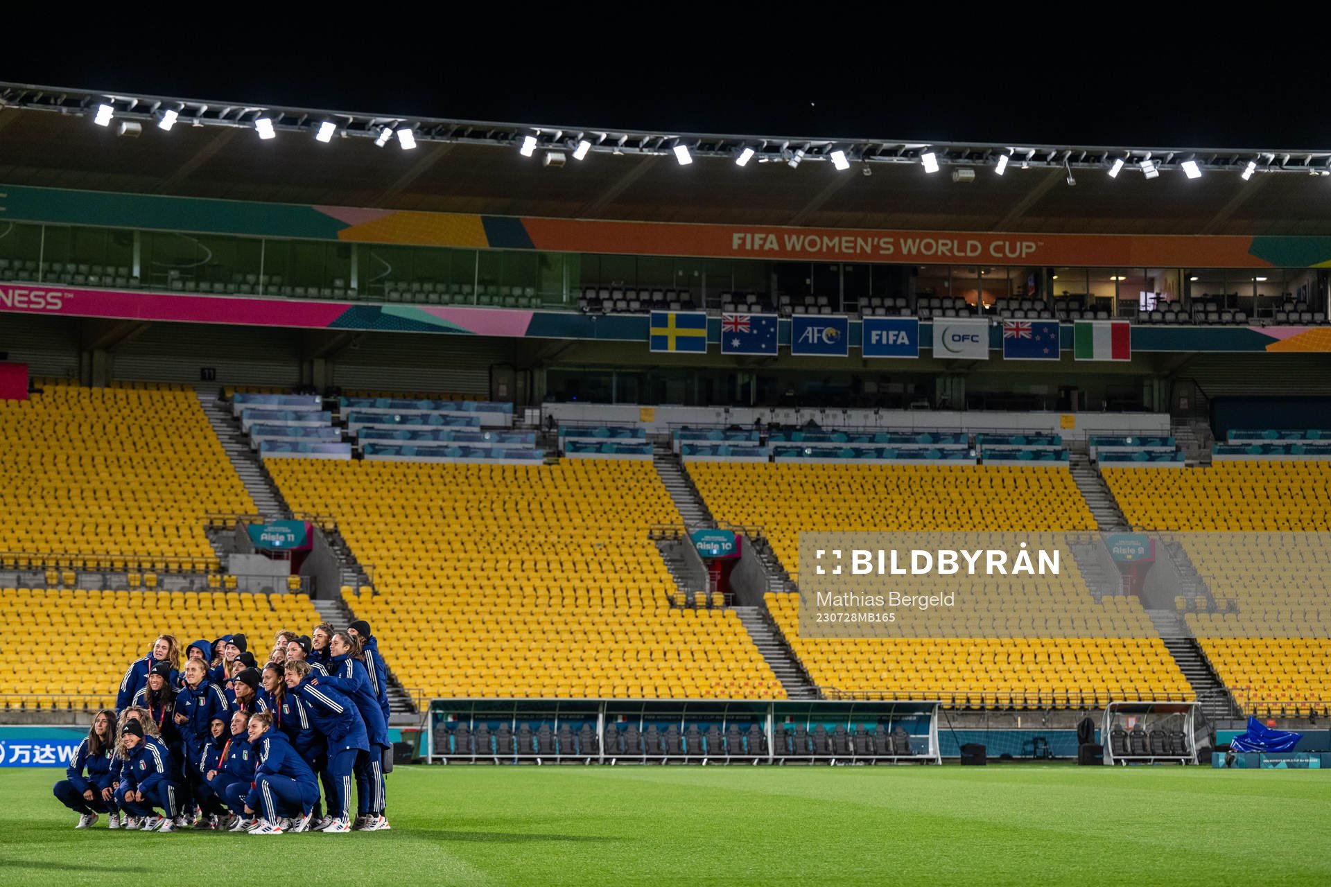 Players of the Italian women's national football team at a