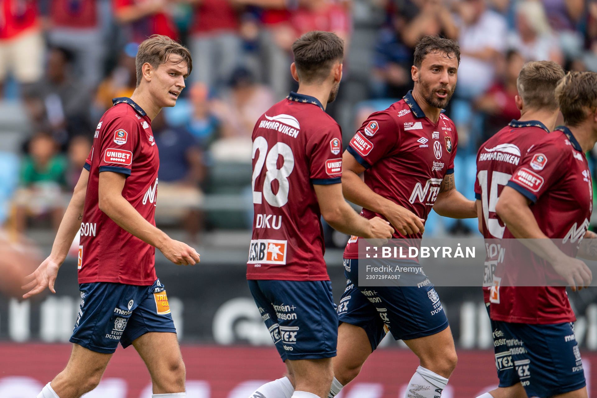Örgrytes spelare jublar efter  1-1 under fotbollsmatchen i Superettan mellan Örgryte och Brage den 29 juli 2023 i Göteborg. 