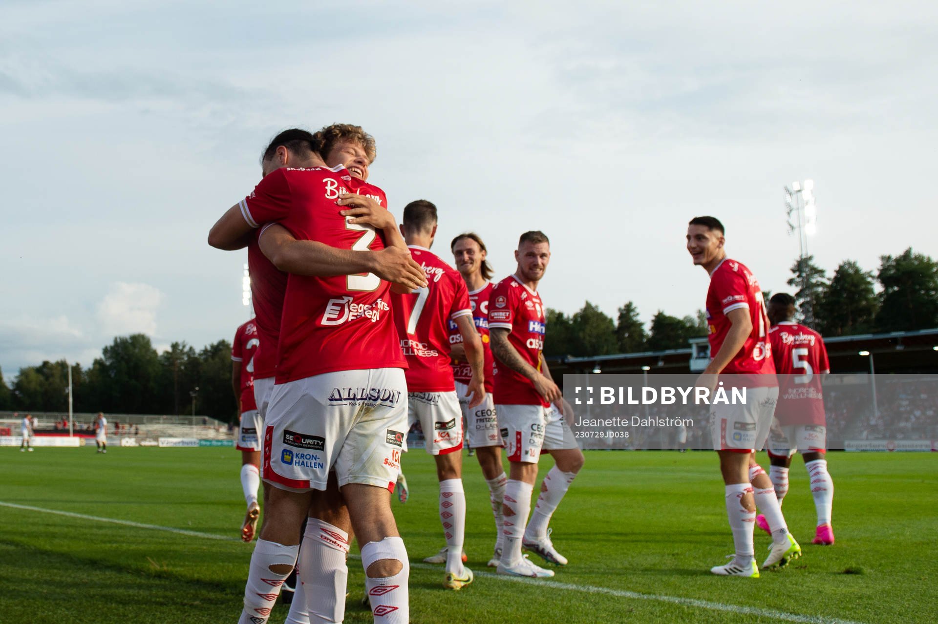 Degerfors Gustav Lindgren och Abdelkarim Mammar Chaouche