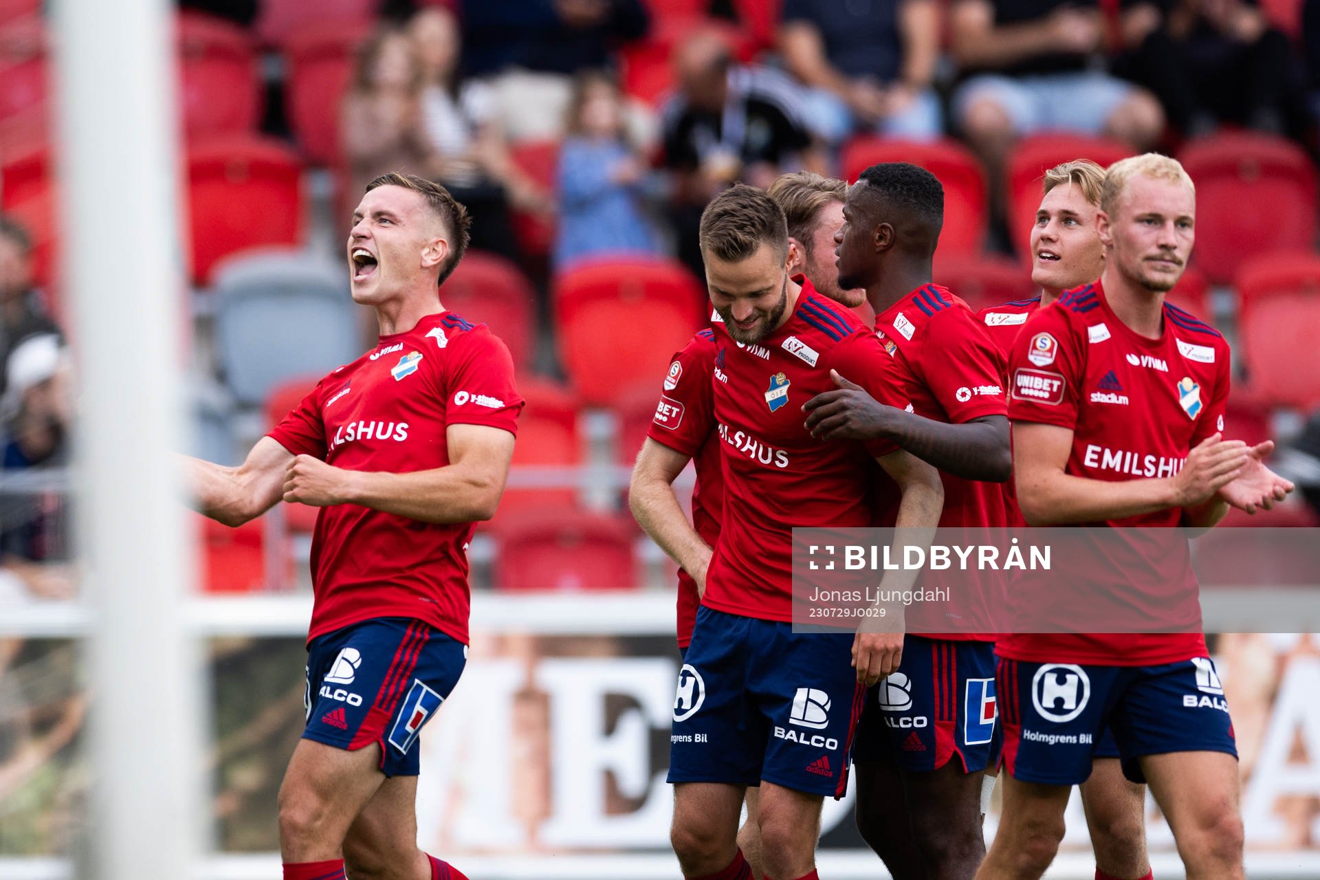 Östers Runar Thor Sigurgeirsson jublar