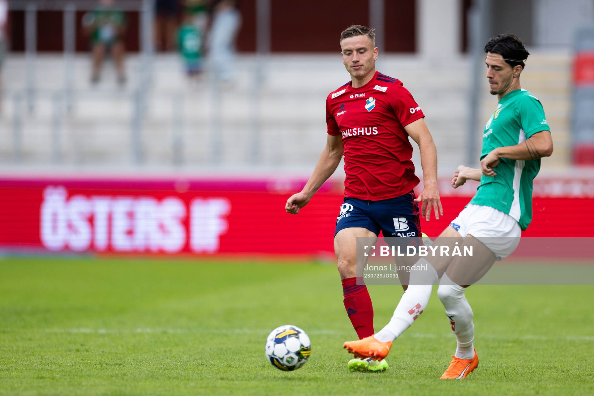 Östers Runar Thor Sigurgeirsson och Jönköpings Södras