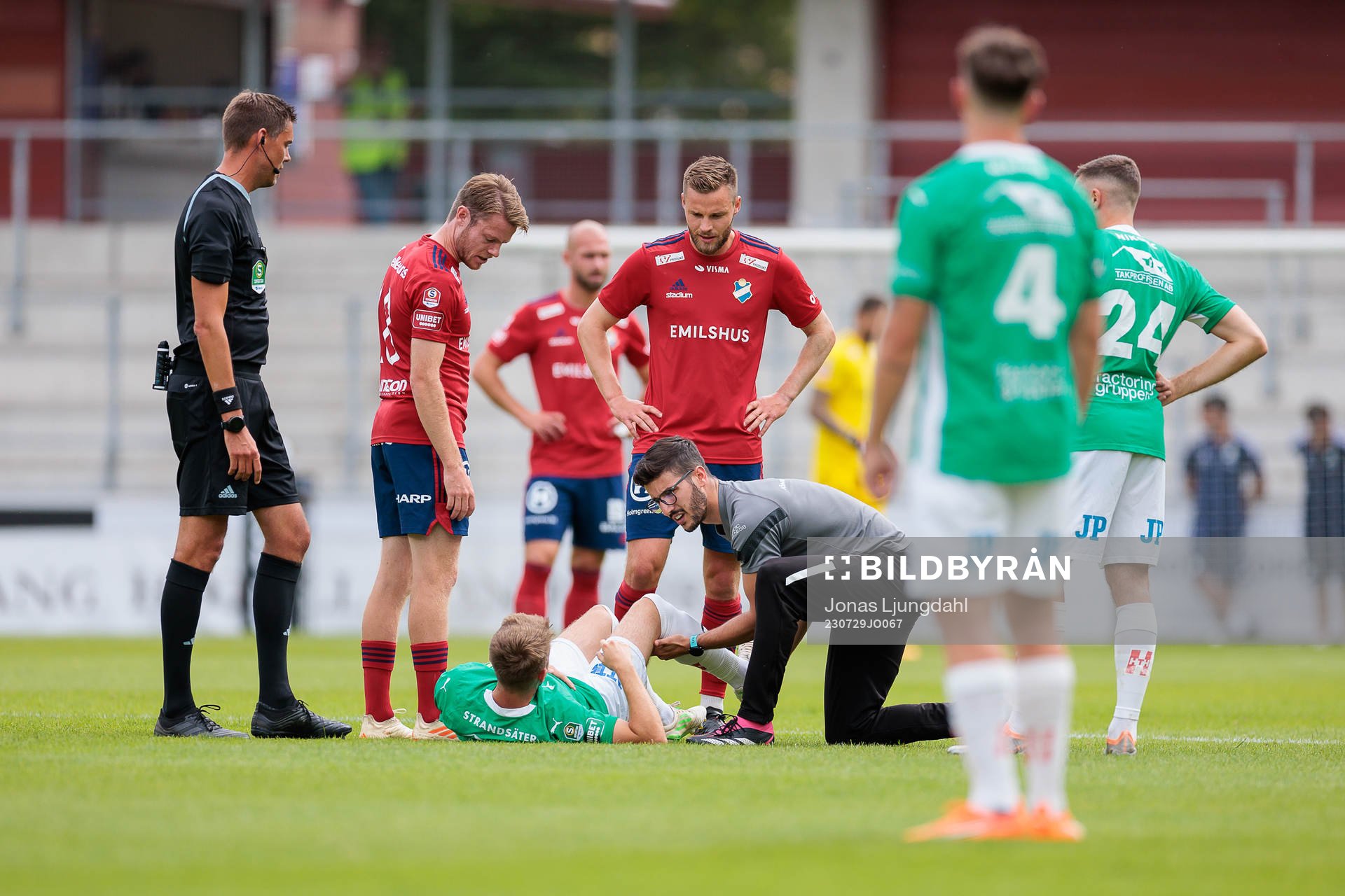 Jönköpings Södras Daniel Strandsäter får vård