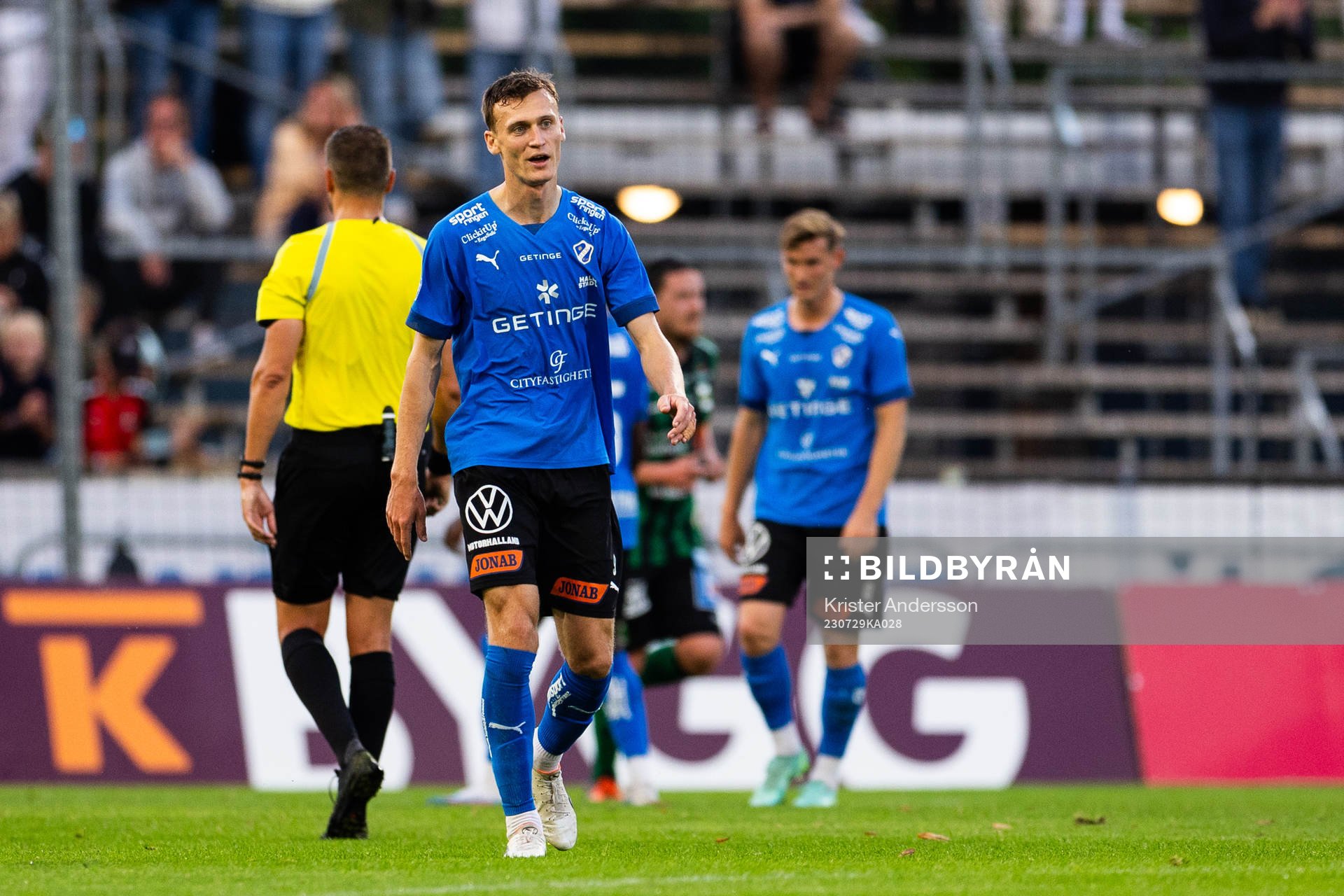 Halmstads Viktor Granath deppar