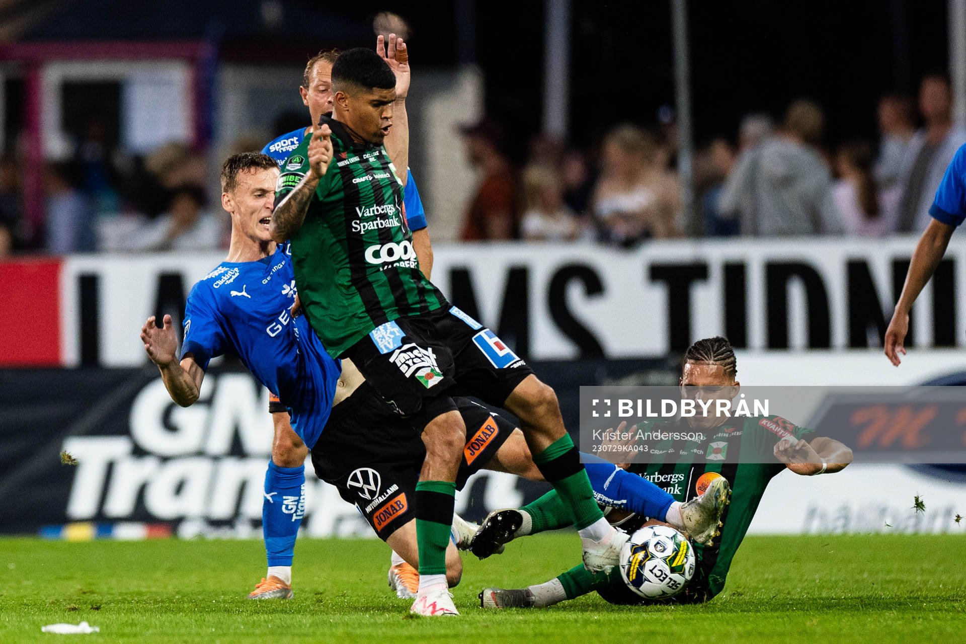 Halmstads Viktor Granath mot Varbergs Luke Le Roux och