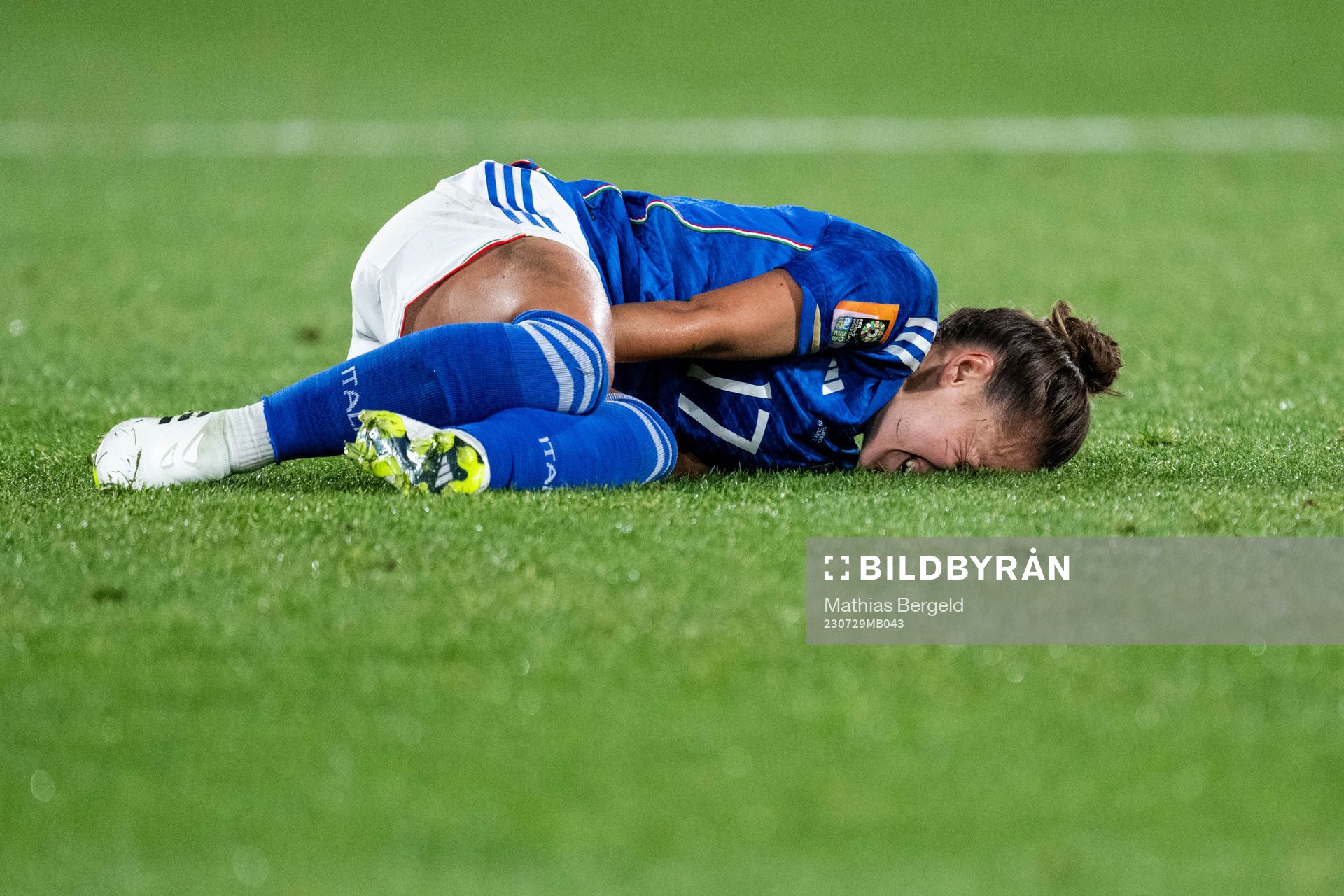 Lisa Boattin of Italy in pain