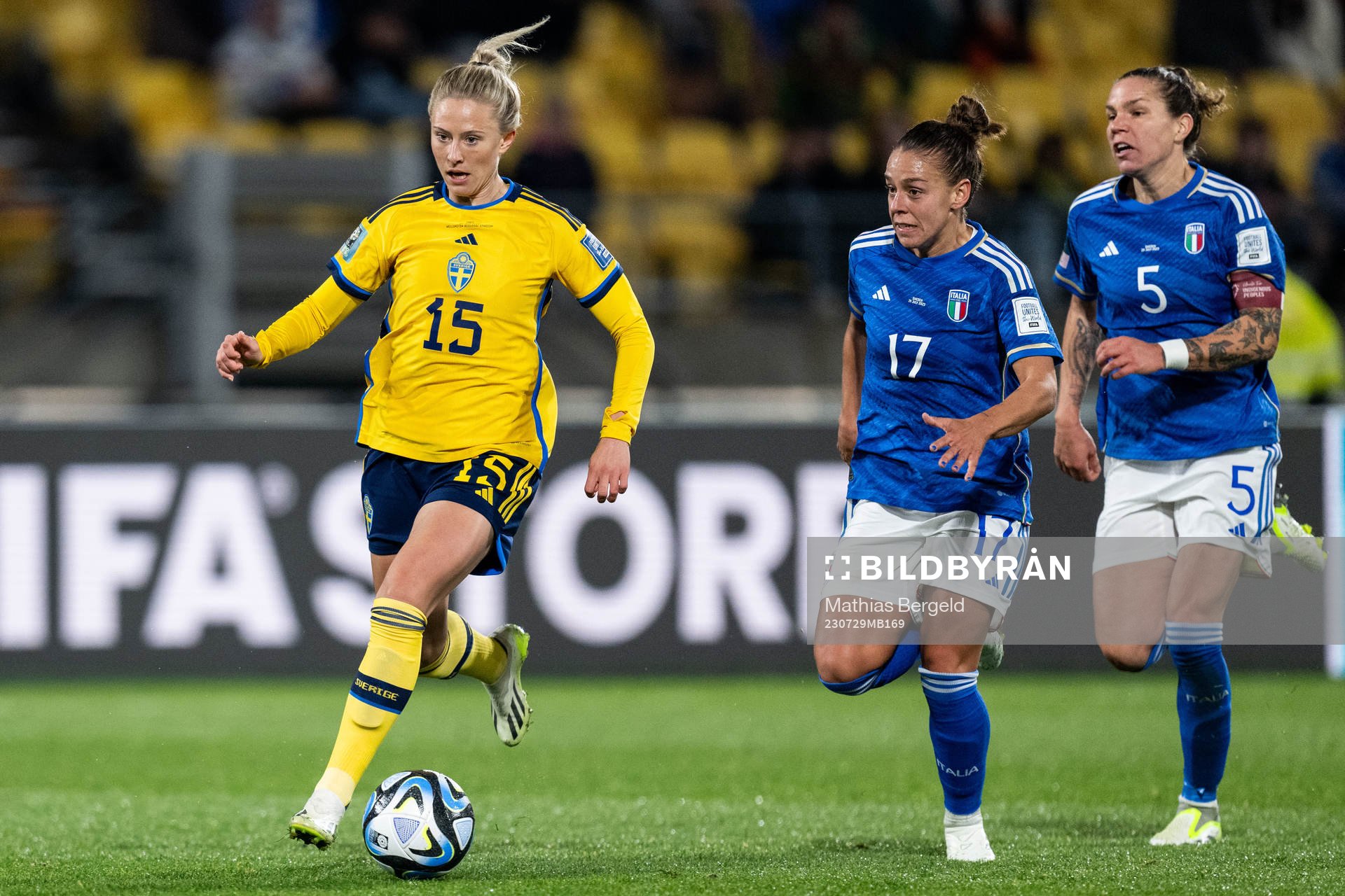Rebecka Blomqvist of Sweden against Lisa Boattin and Elena Linari of Italy during the FIFA Women's World Cup football match between Sweden and Italy on July 29, 2023 in Wellington.