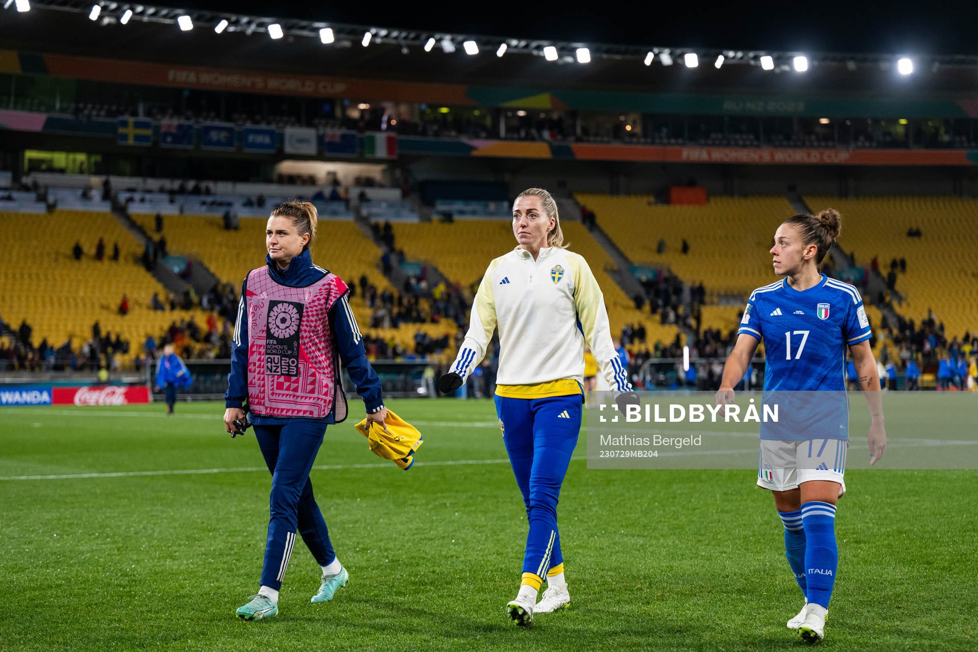 Linda Sembrant of Sweden and Lisa Boattin of Italy (right)