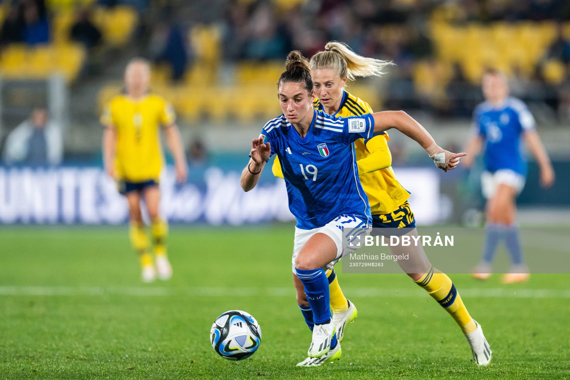 Martina Lenzini of Italy and Rebecka Blomqvist of Sweden