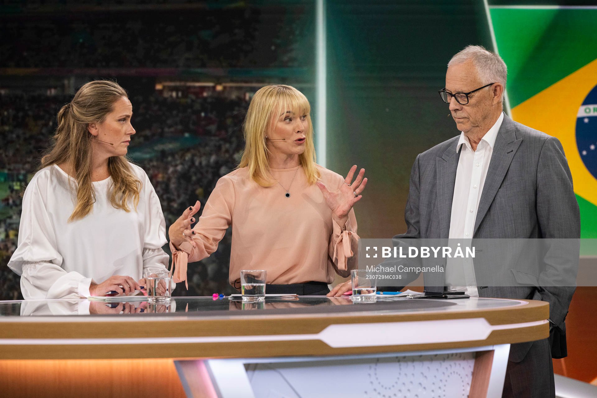 Lisa Dahlkvist, Johanna Frisk, och Lars Lagerbäck