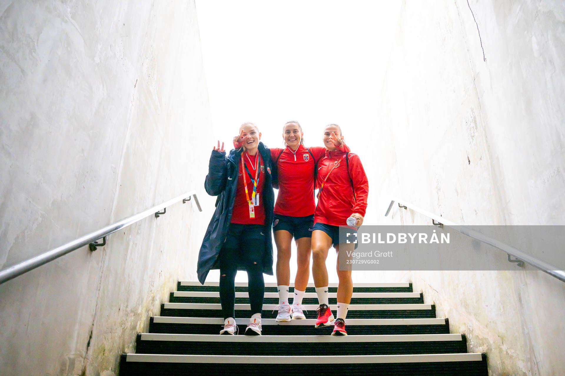 Goalkeeper Guro Pettersen, Vilde Bøe Risa and Emilie