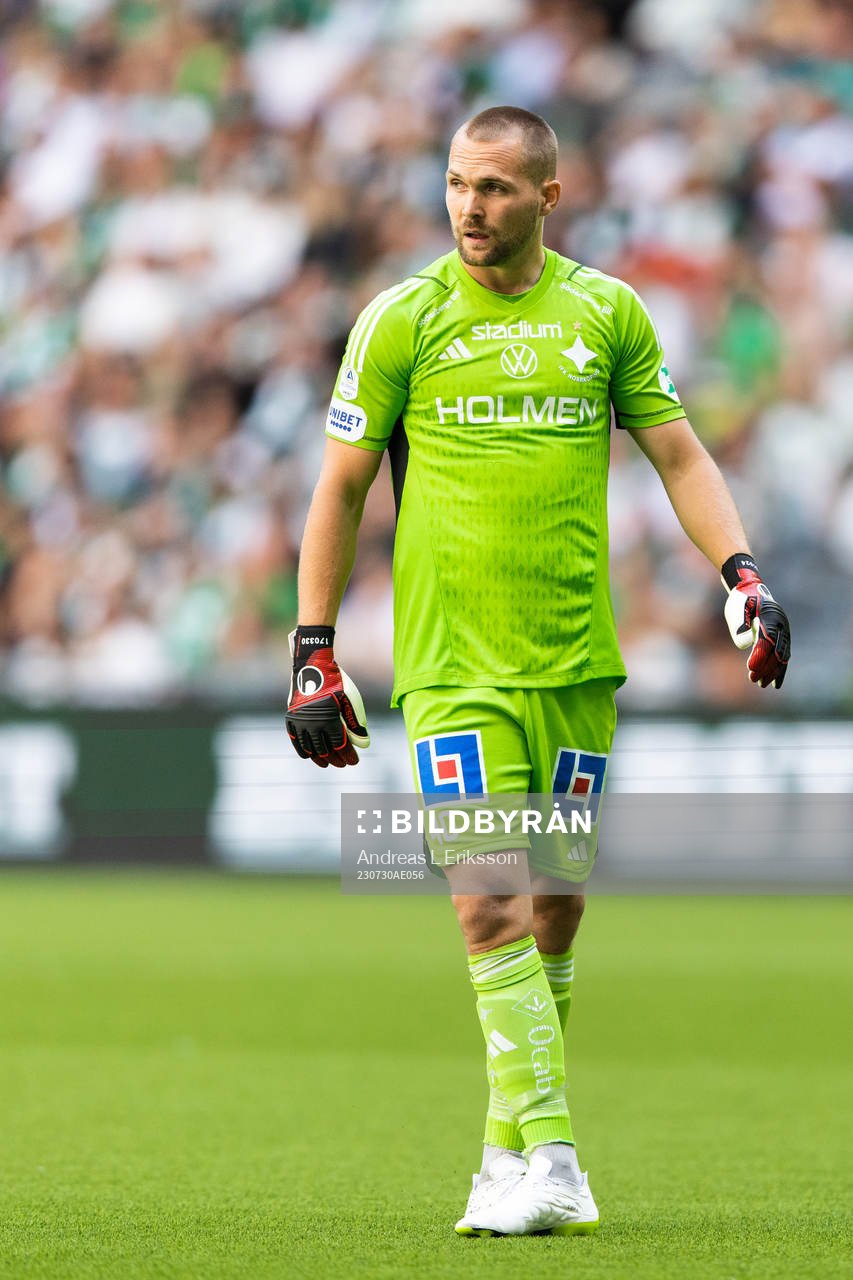 IFK Norrköpings målvakt Oscar Jansson deppar