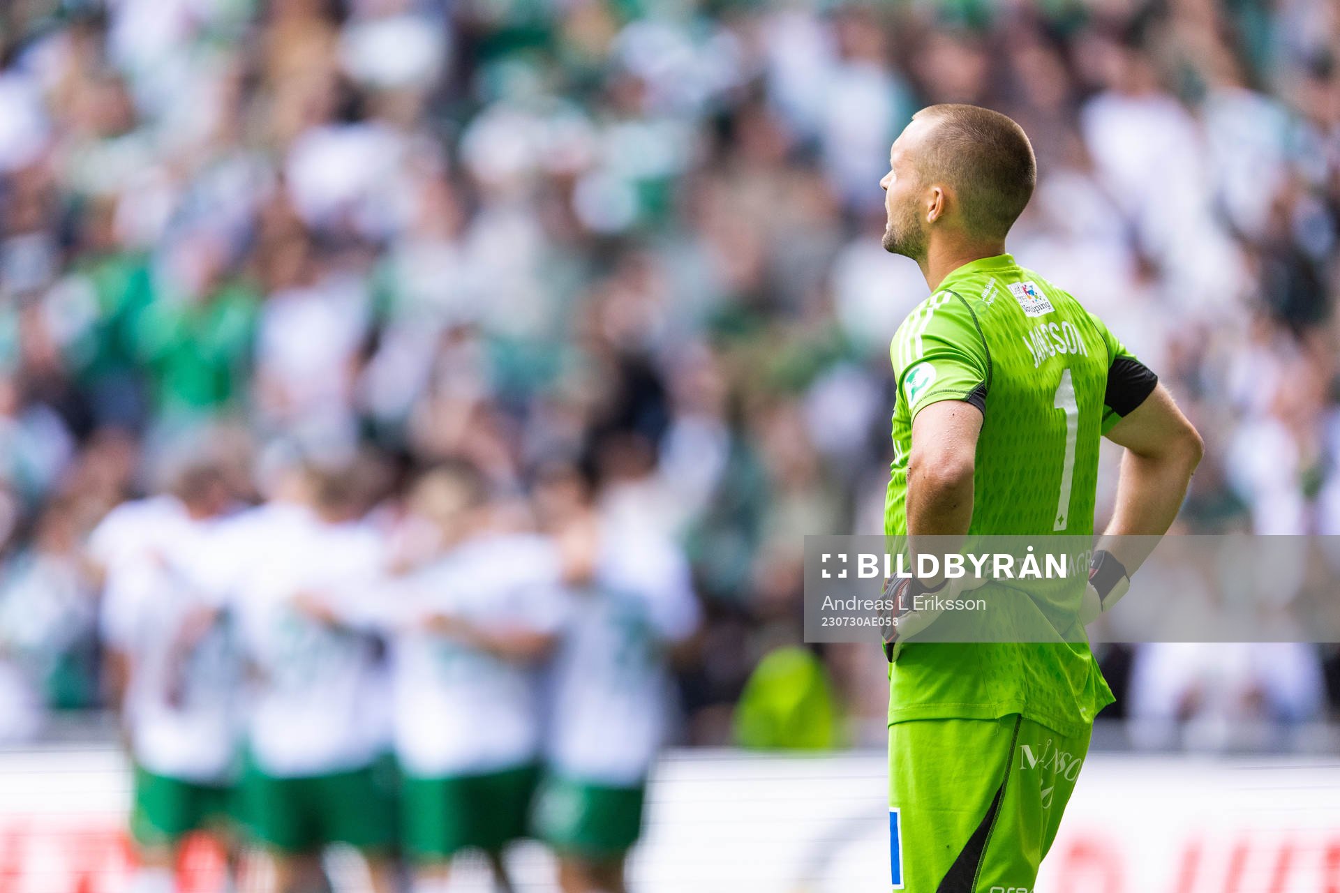 IFK Norrköpings målvakt Oscar Jansson deppar