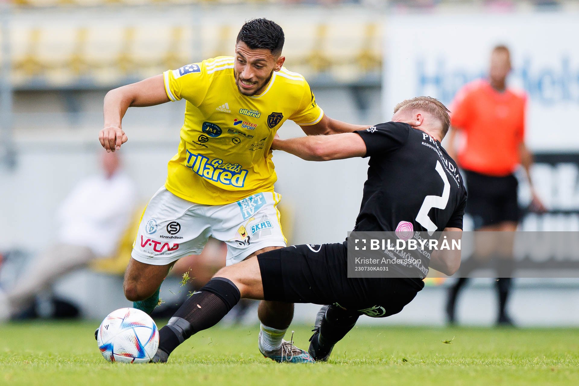 Falkenbergs Leonardo Farah Shahin och Ariana FCs Stefan