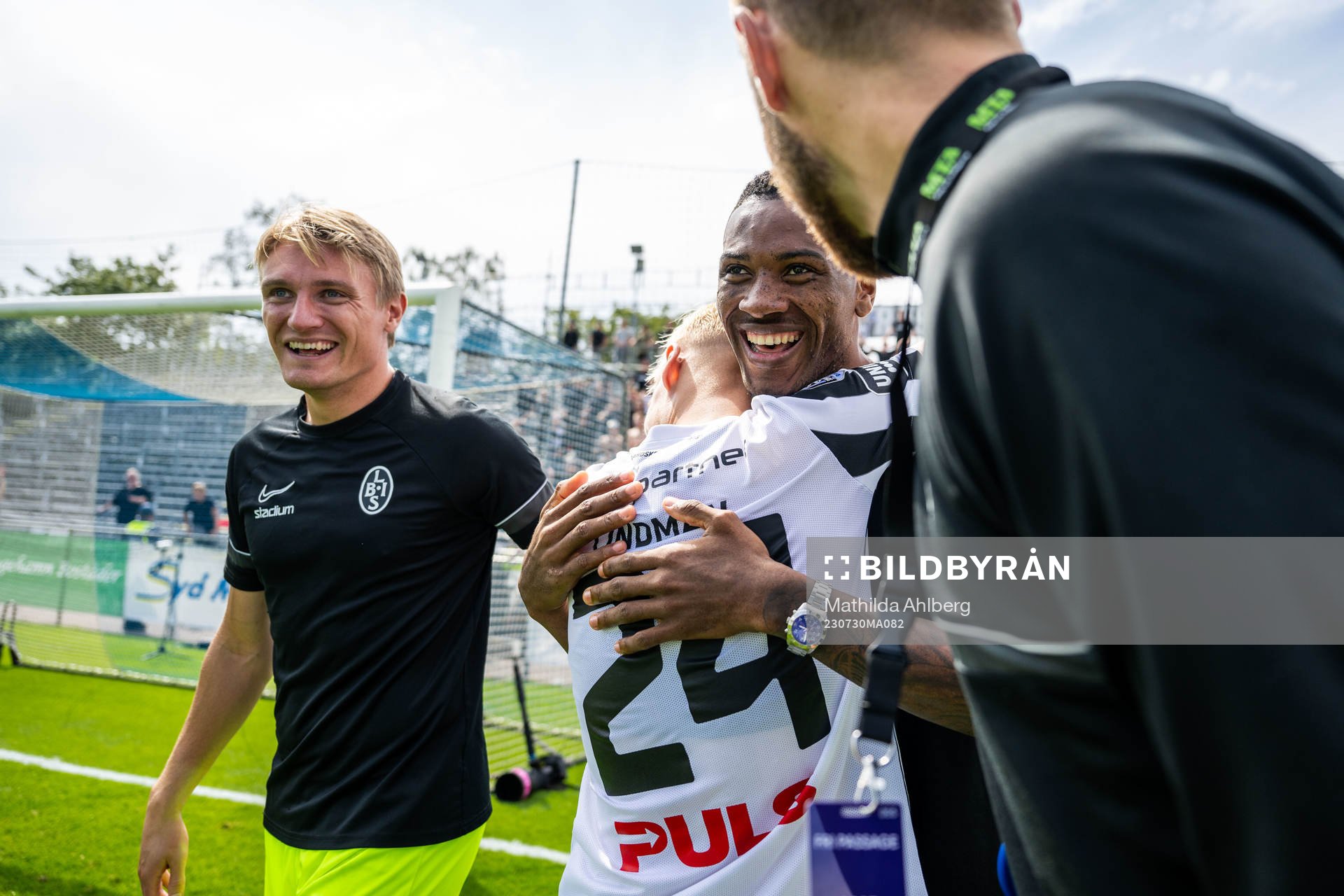 Landskronas målvakt Svante Hildeman, Emil Lindman och Samuel Kotto jublar efter fotbollsmatchen i Superettan mellan Trelleborg och Landskrona den 30 juli 2023 i Trelleborg.