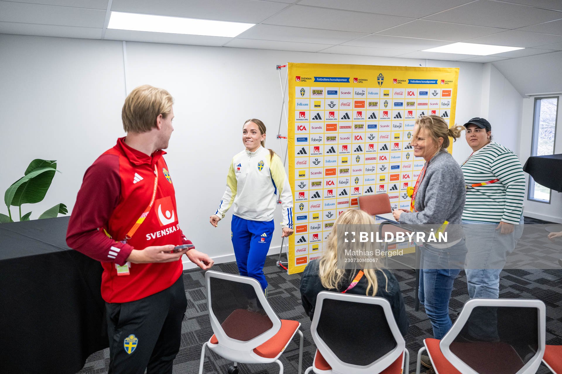 Press officer Fredrik Madestam and Elin Rubensson of the