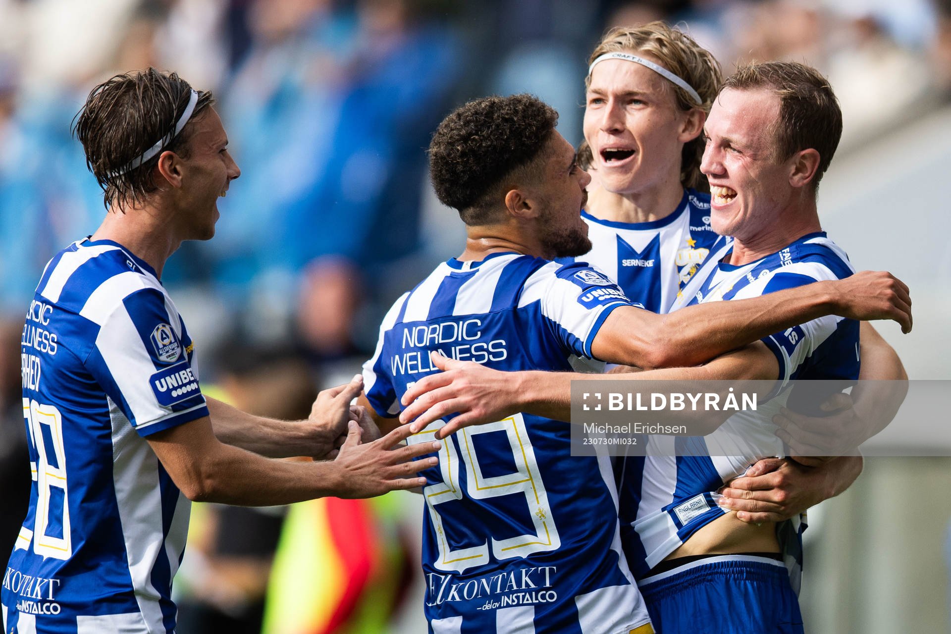 IFK Göteborgs Adam Carlén jublar med Johan Bångsbo,