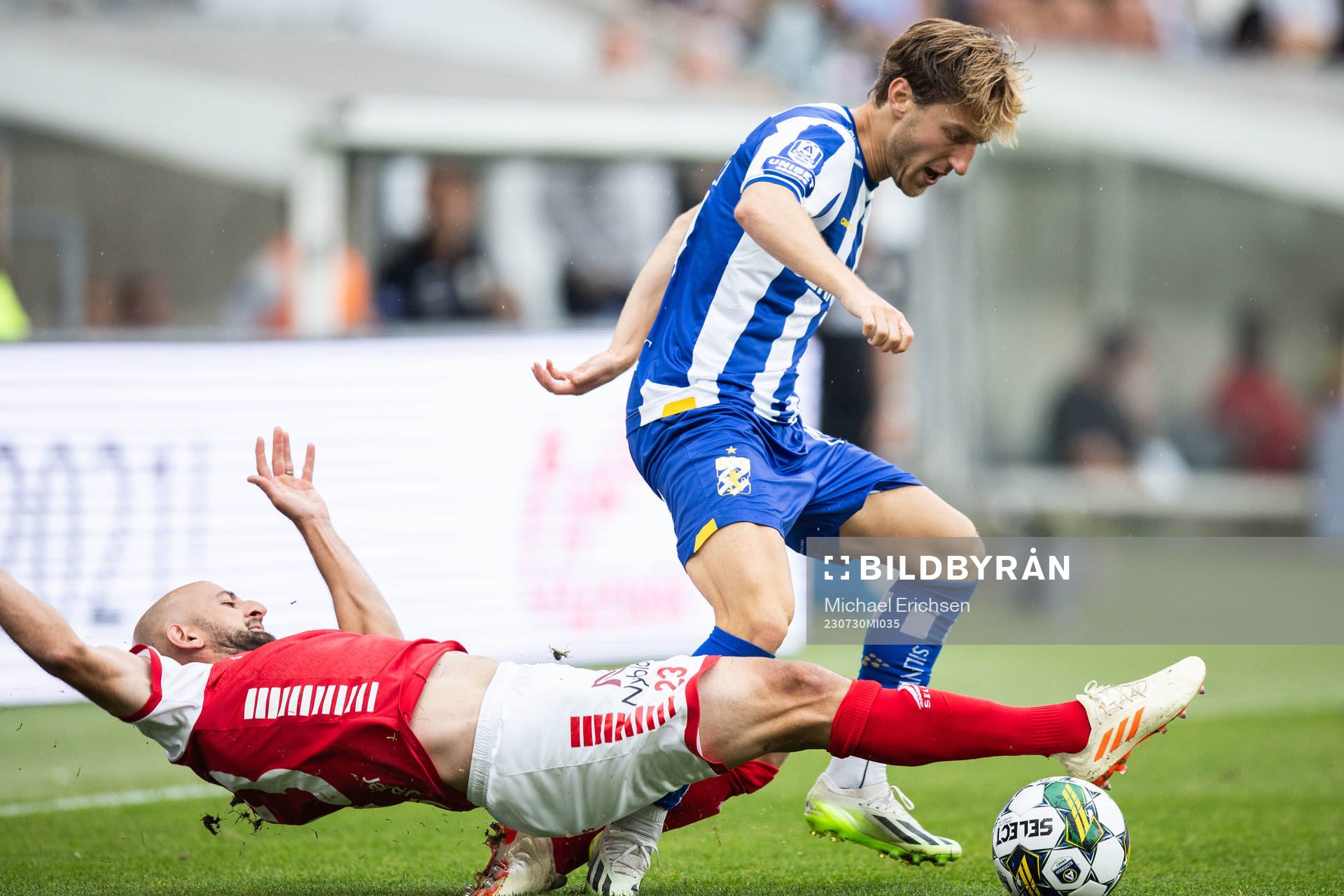 IFK Göteborgs Arbnor Mucolli och Kalmars Robert Gojani